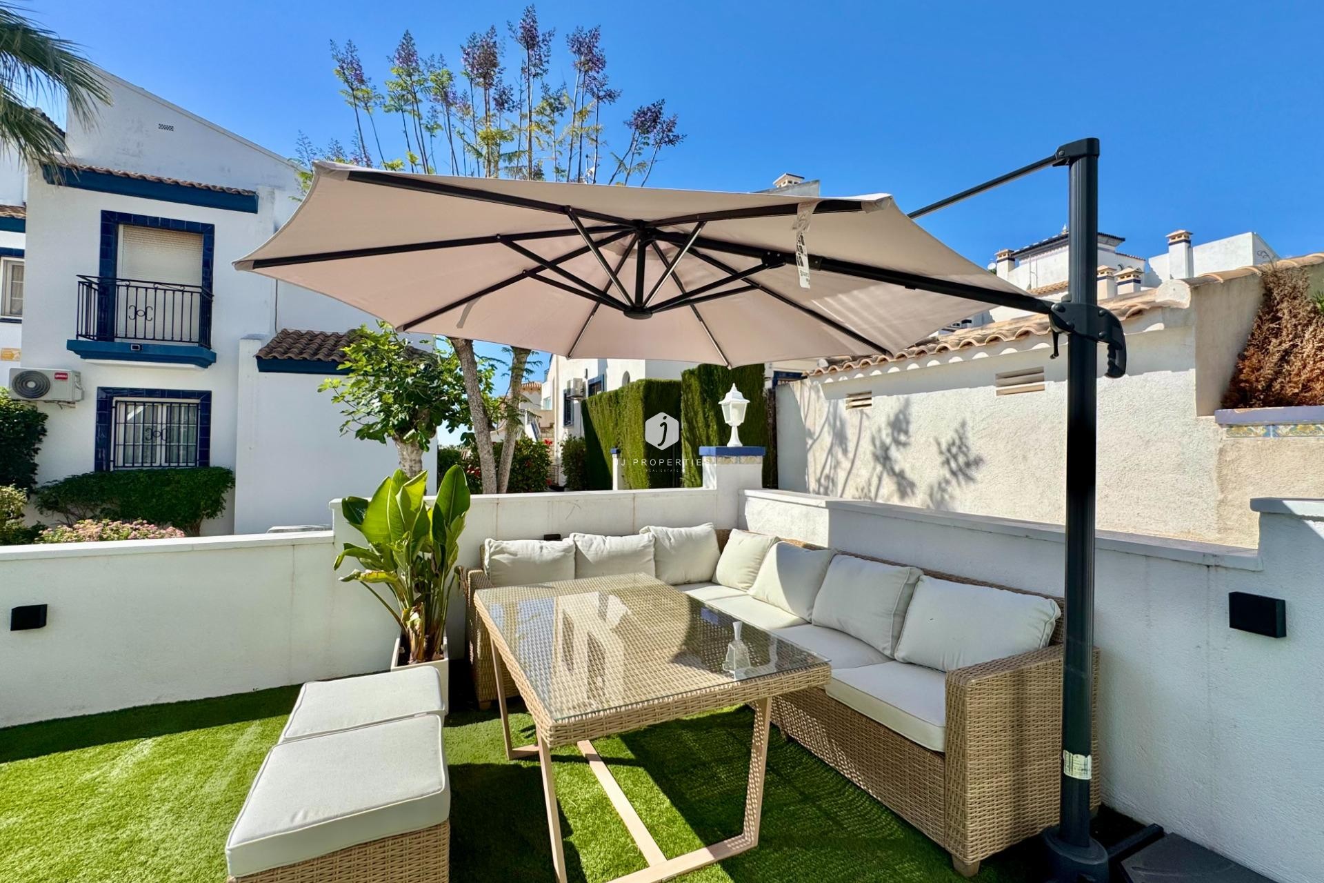 Tweedehands - Bungalow -
Orihuela Costa - Villamartín-las Filipinas