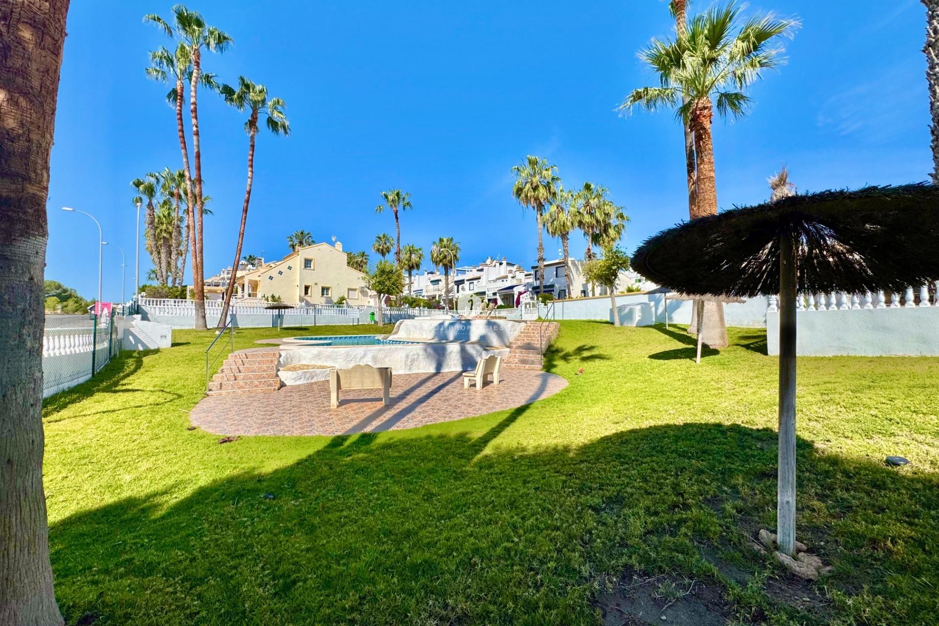 Tweedehands - Bungalow -
Orihuela Costa - Villamartín-las Filipinas