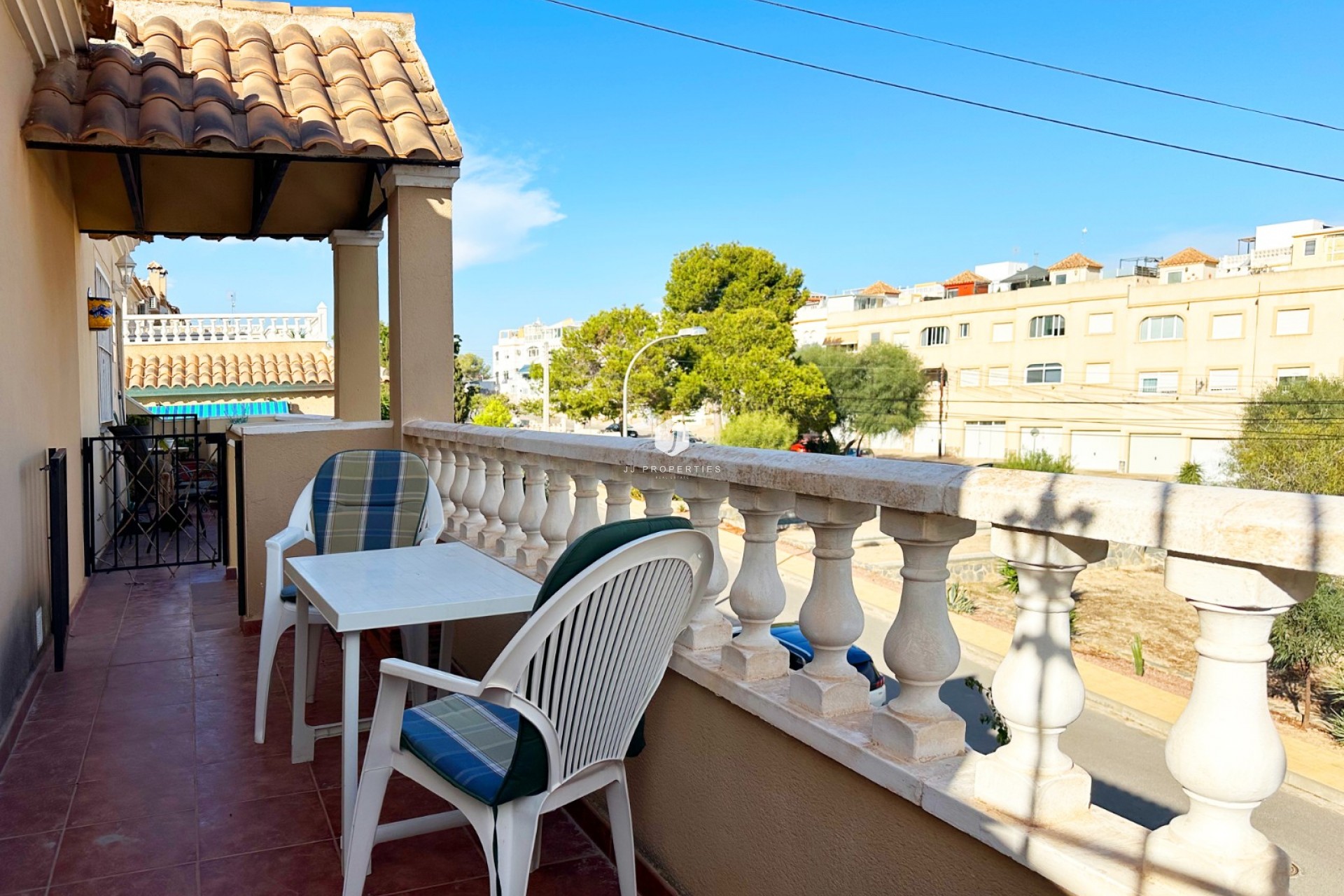 Tweedehands - Bungalow -
San Miguel de Salinas - Inland