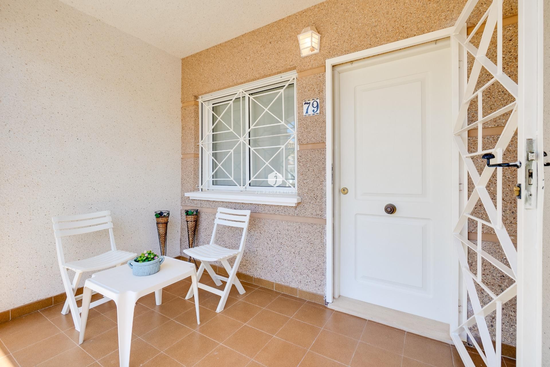 Tweedehands - Bungalow -
Torrevieja - Aguas Nuevas 1