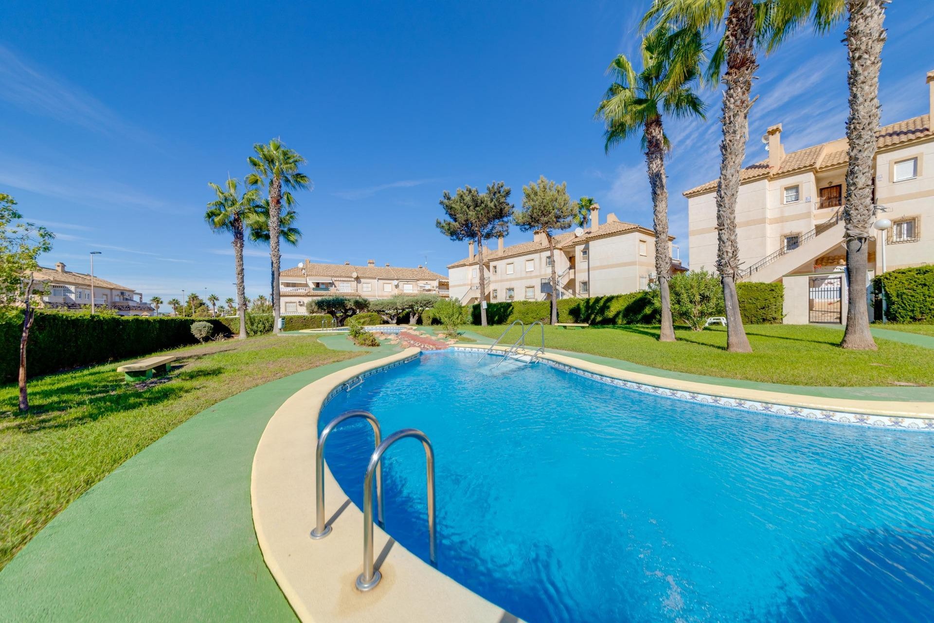 Tweedehands - Bungalow -
Torrevieja - Aguas Nuevas 2