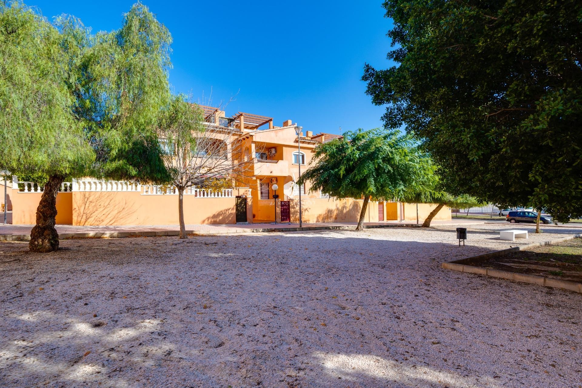 Tweedehands - Bungalow -
Torrevieja - aguas nuevas