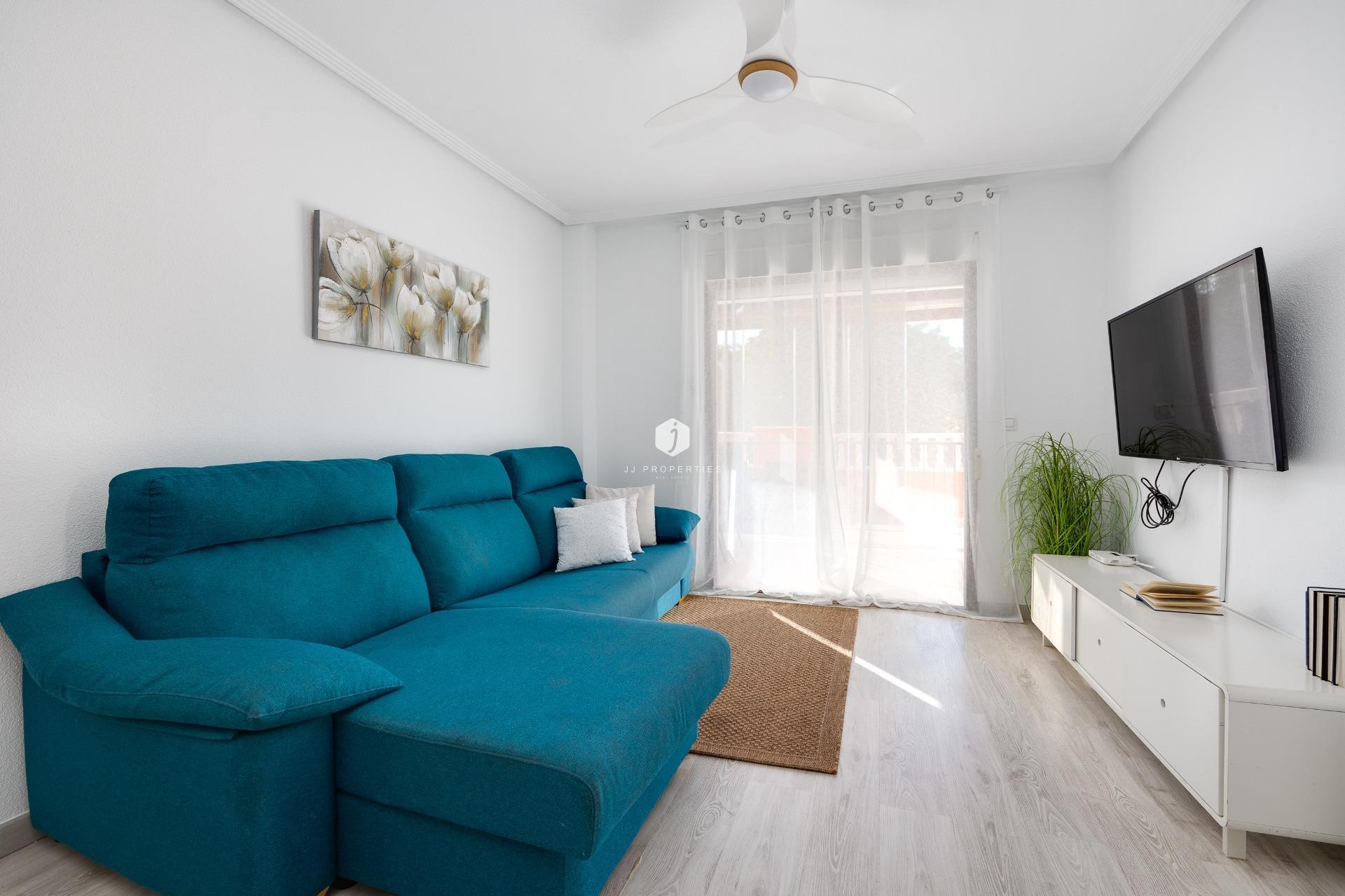 Tweedehands - Bungalow -
Torrevieja - aguas nuevas