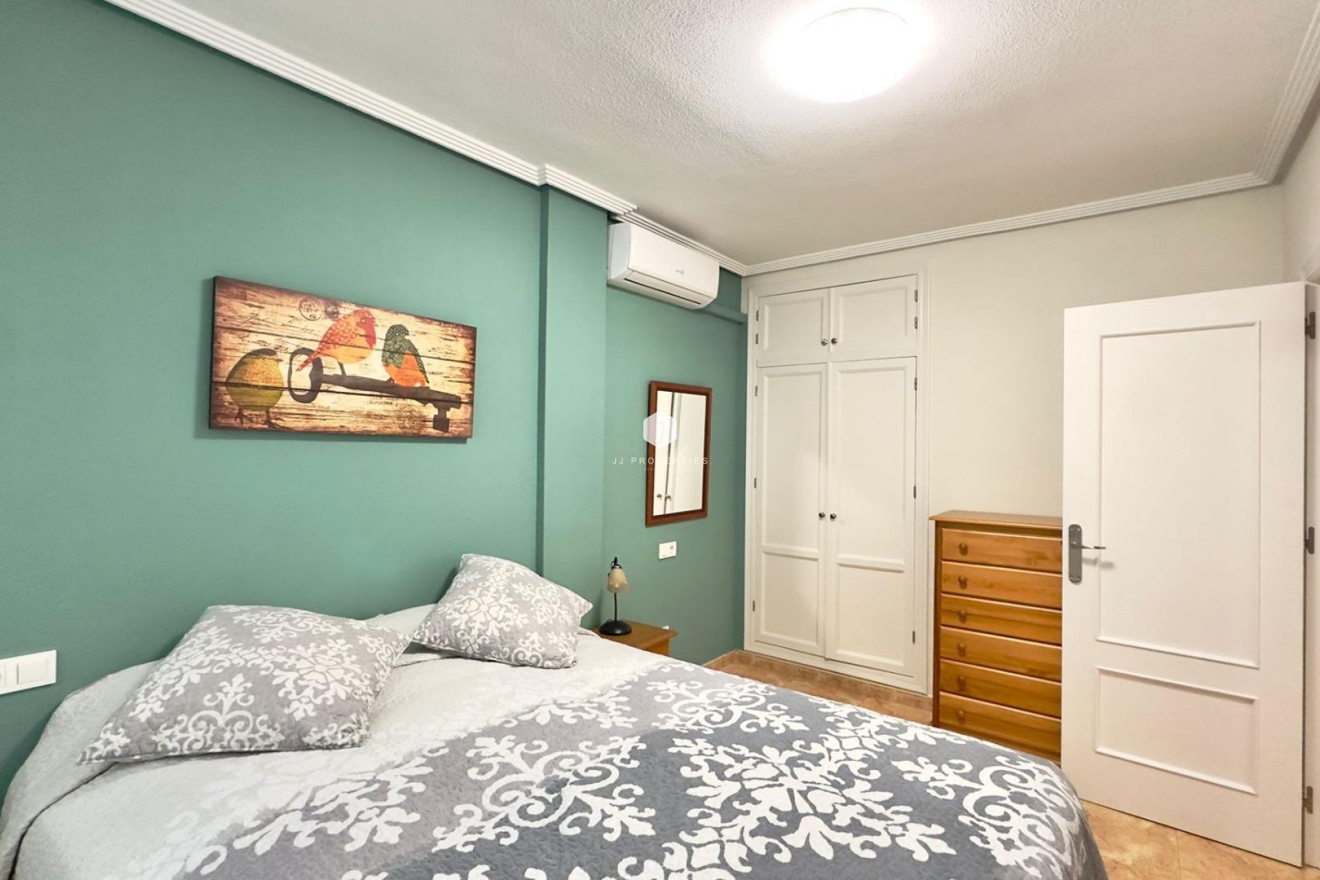 Tweedehands - Bungalow -
Torrevieja - Centro