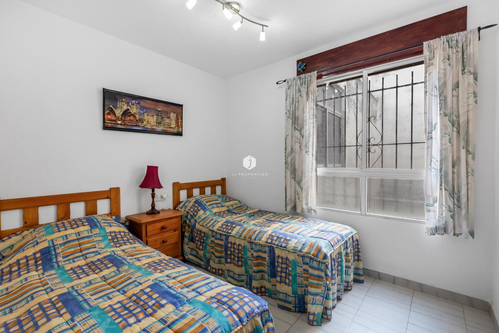 Tweedehands - Bungalow -
Torrevieja - Centro