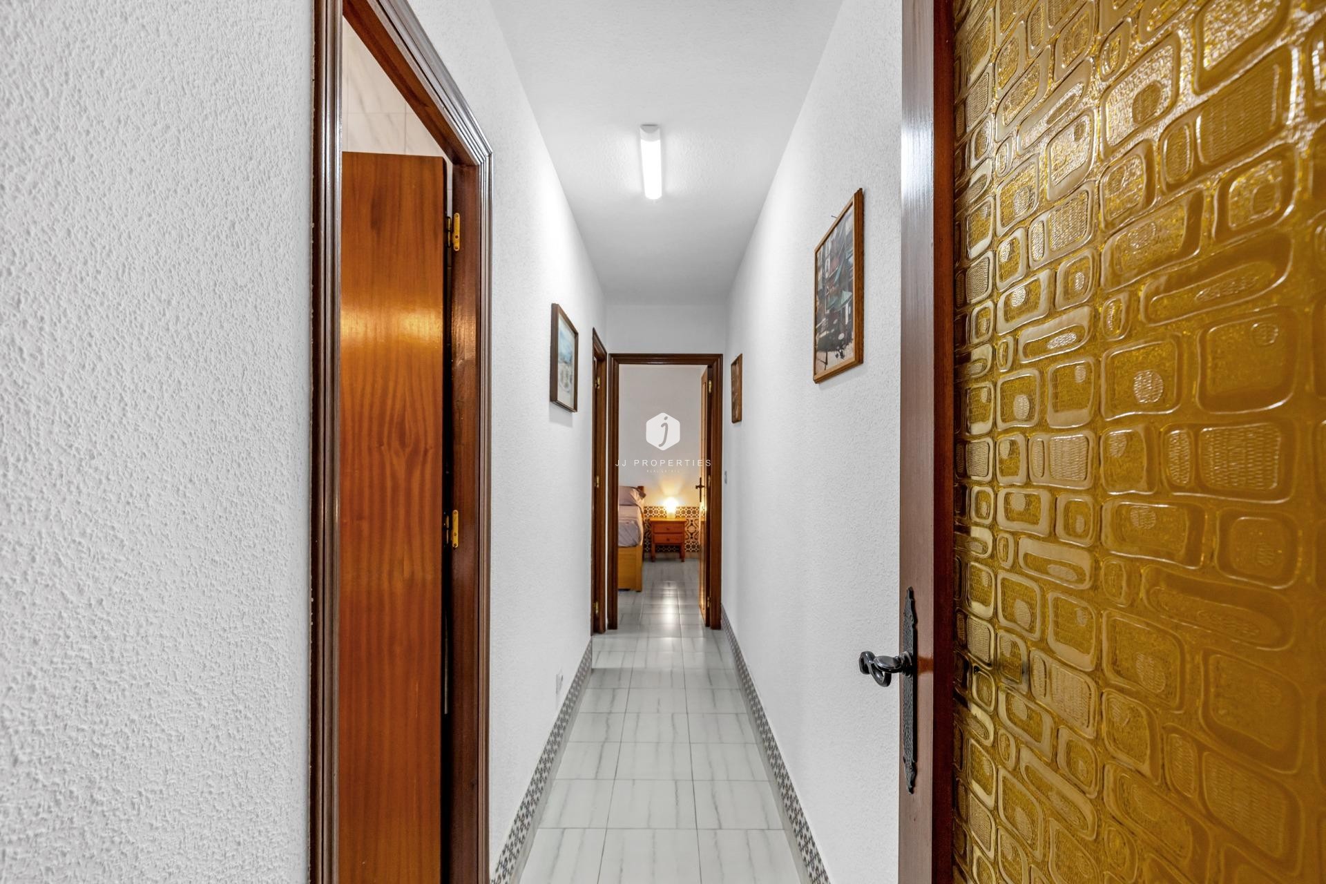 Tweedehands - Bungalow -
Torrevieja - Centro