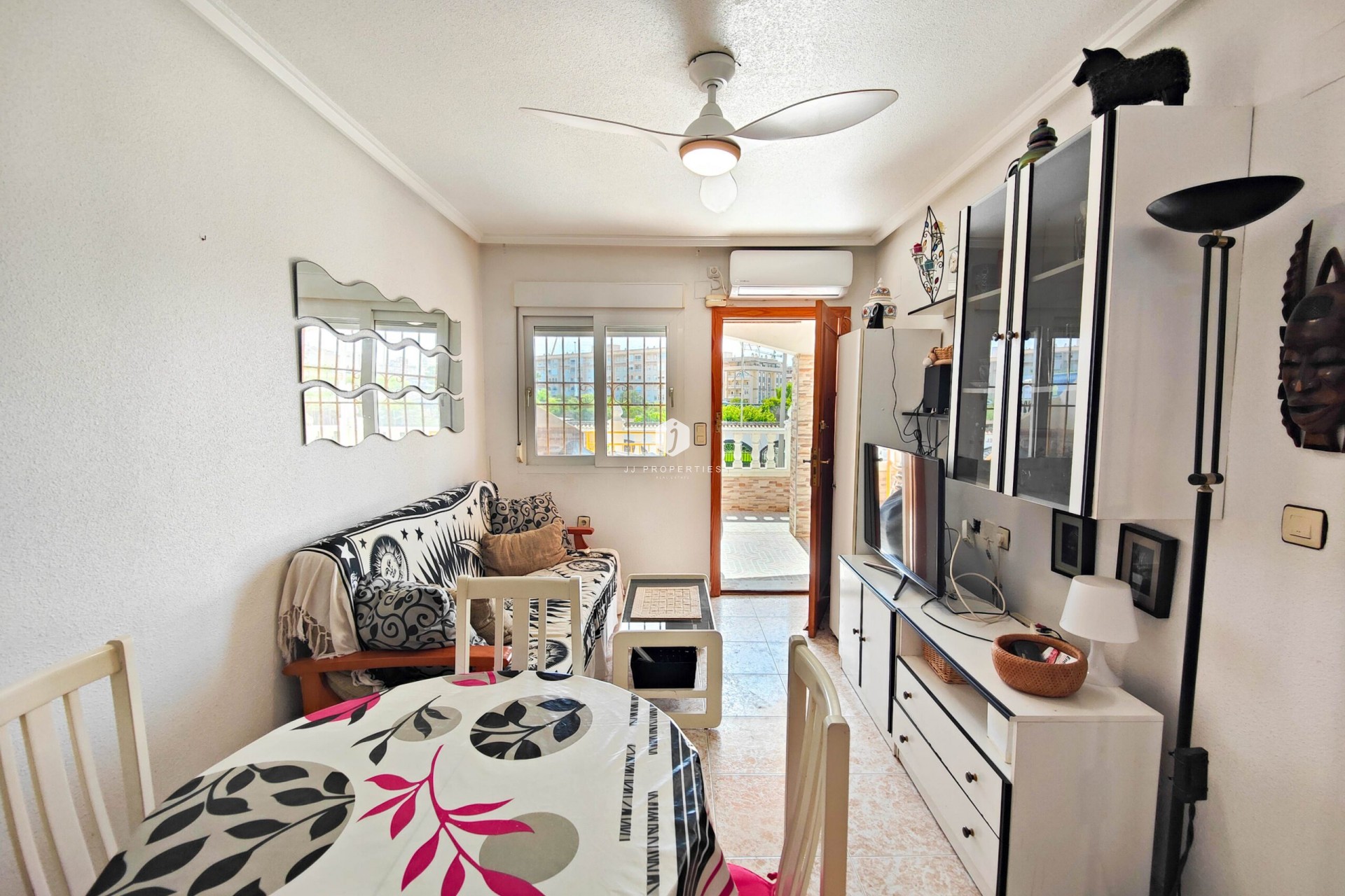 Tweedehands - Bungalow -
Torrevieja - Costa Blanca