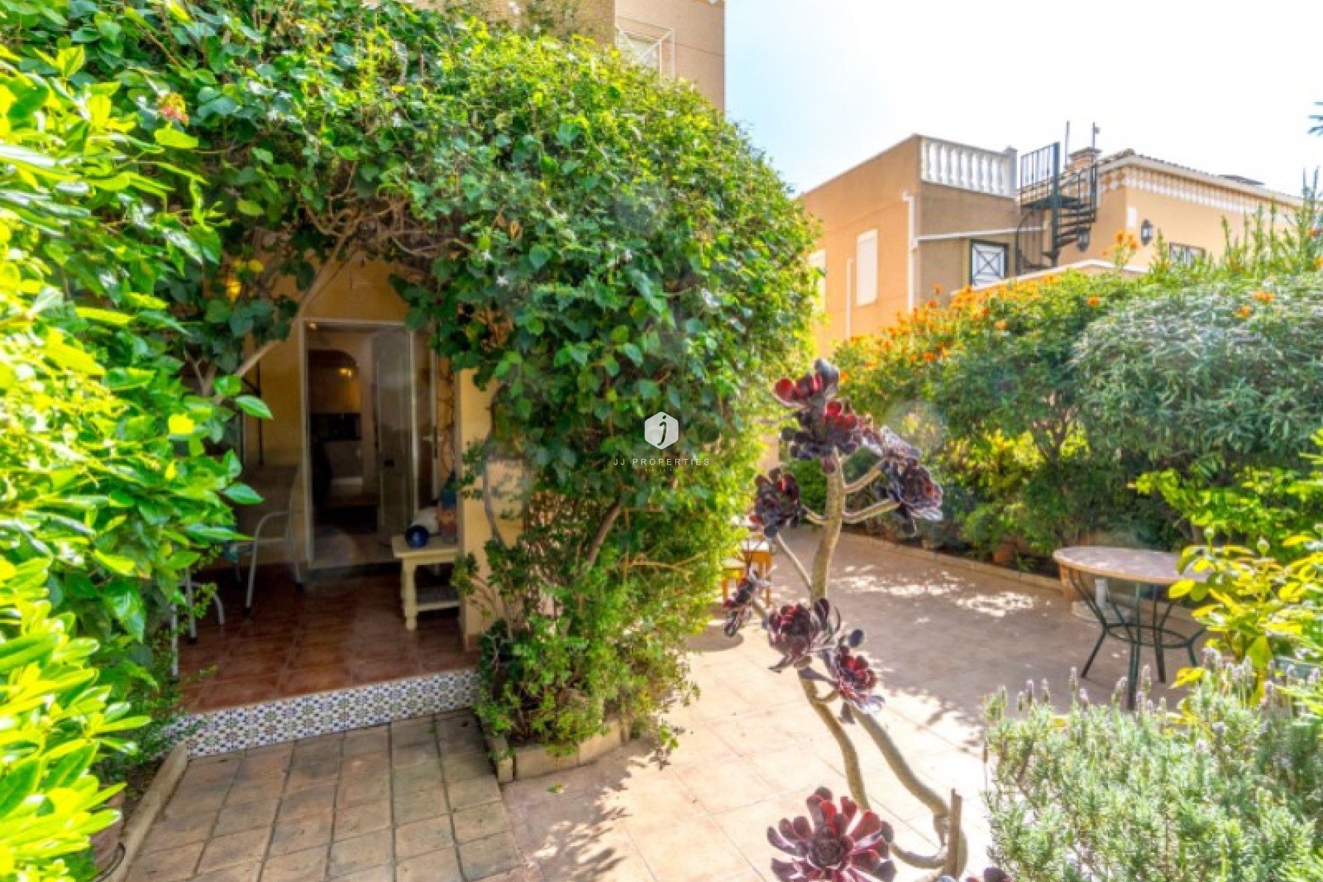 Tweedehands - Bungalow -
Torrevieja - Costa Blanca