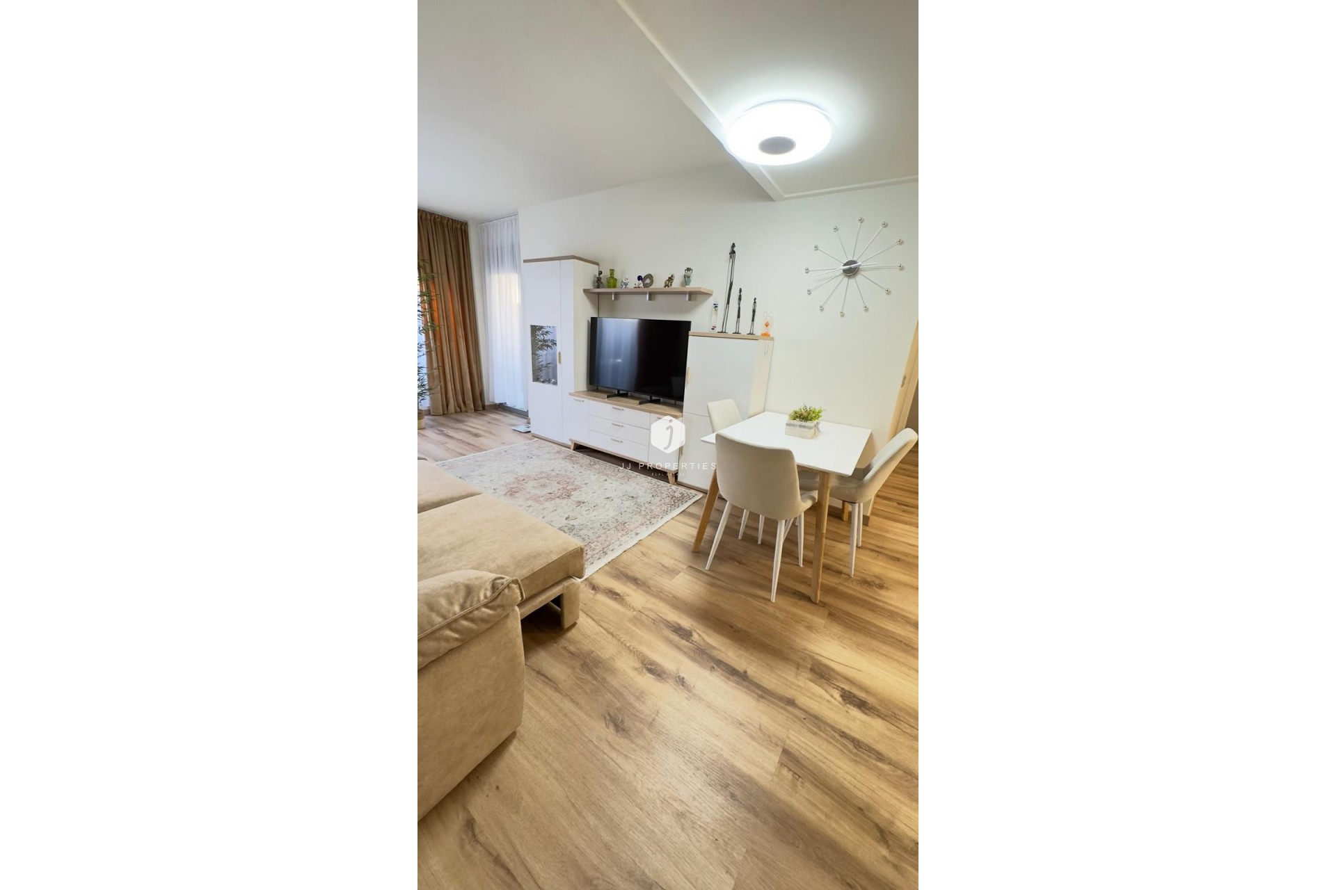 Tweedehands - Bungalow -
Torrevieja - Costa Blanca