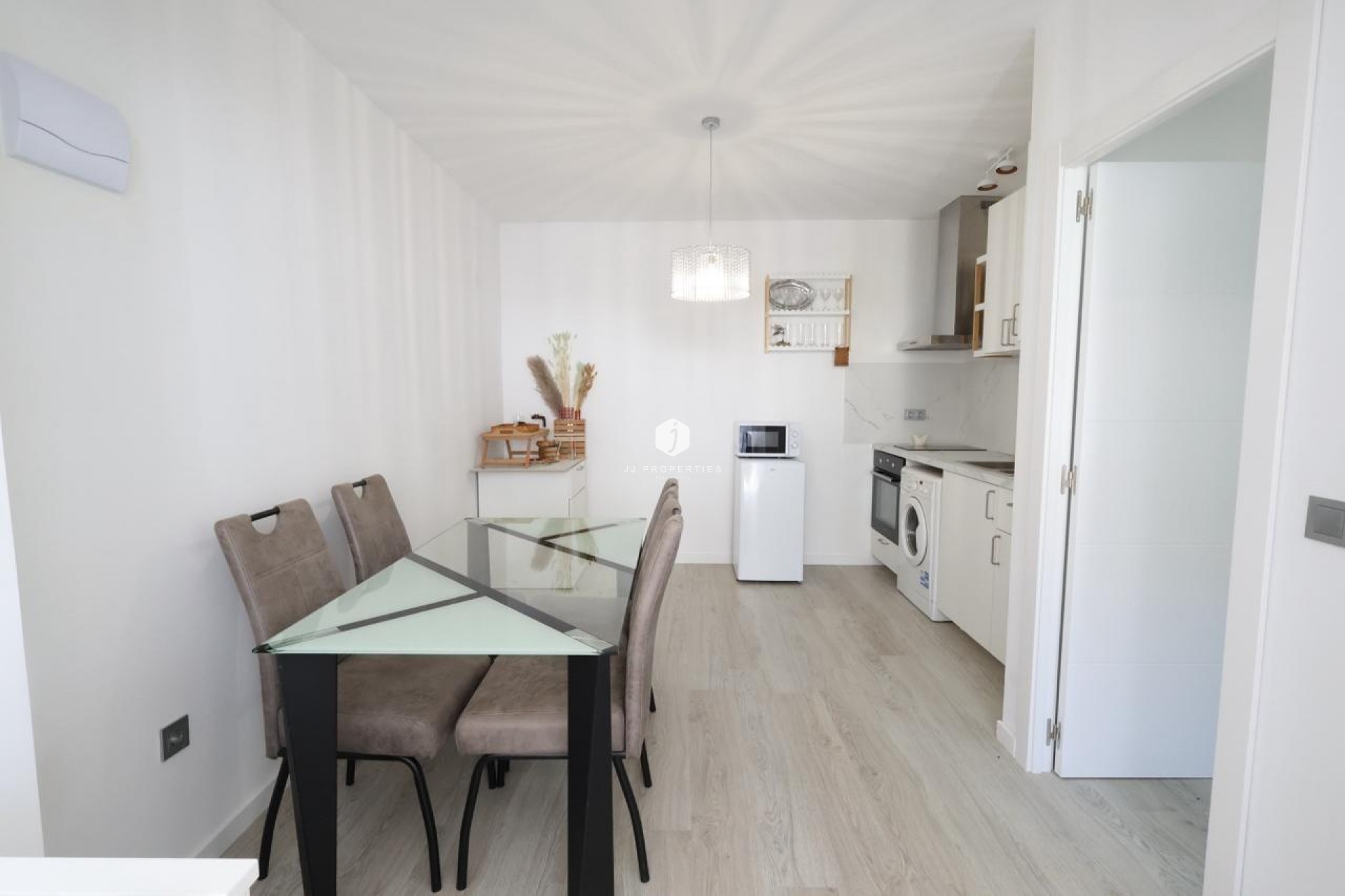 Tweedehands - Bungalow -
Torrevieja - Costa Blanca