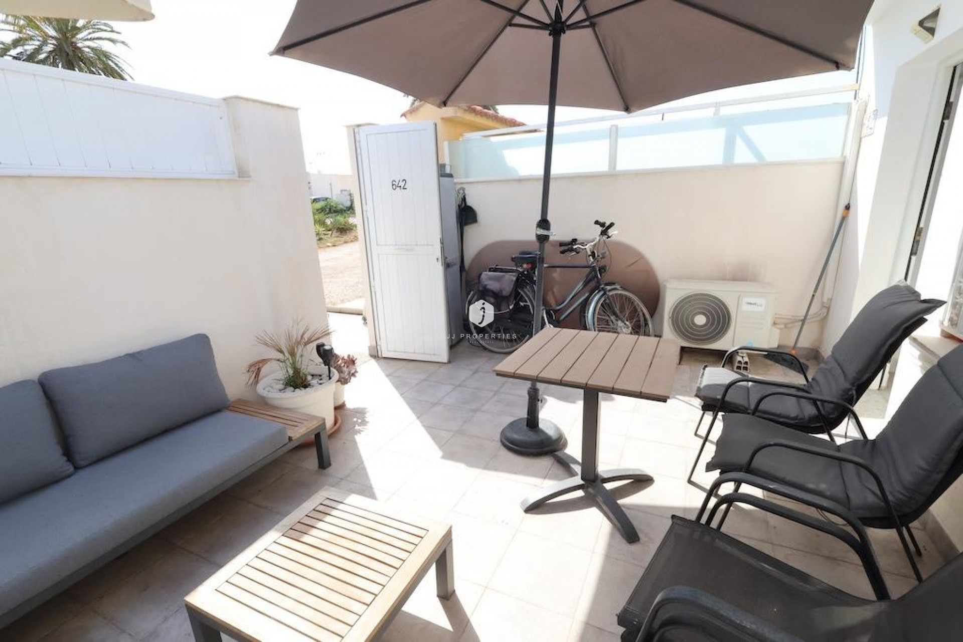 Tweedehands - Bungalow -
Torrevieja - Costa Blanca