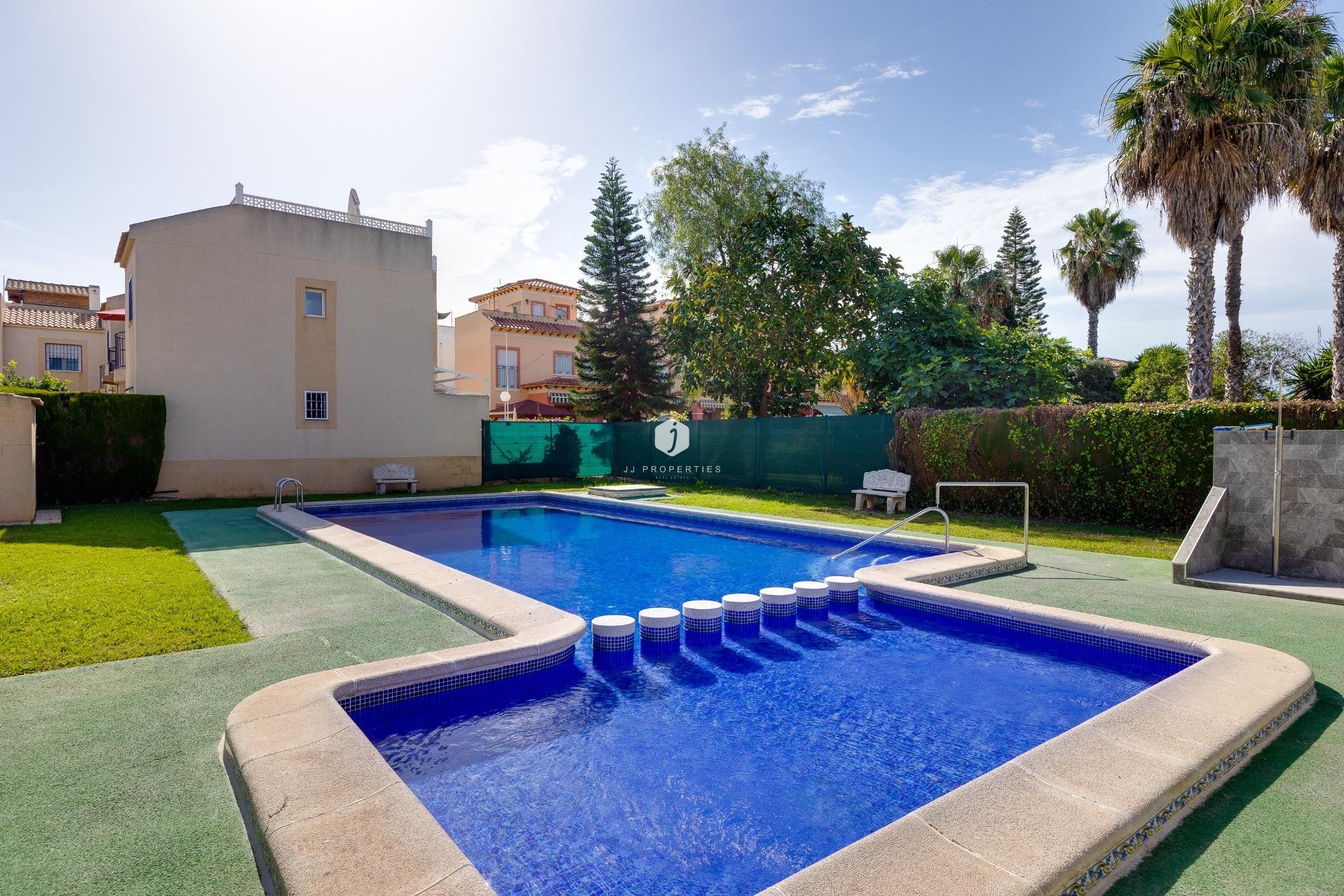 Tweedehands - Bungalow -
Torrevieja - El chaparral