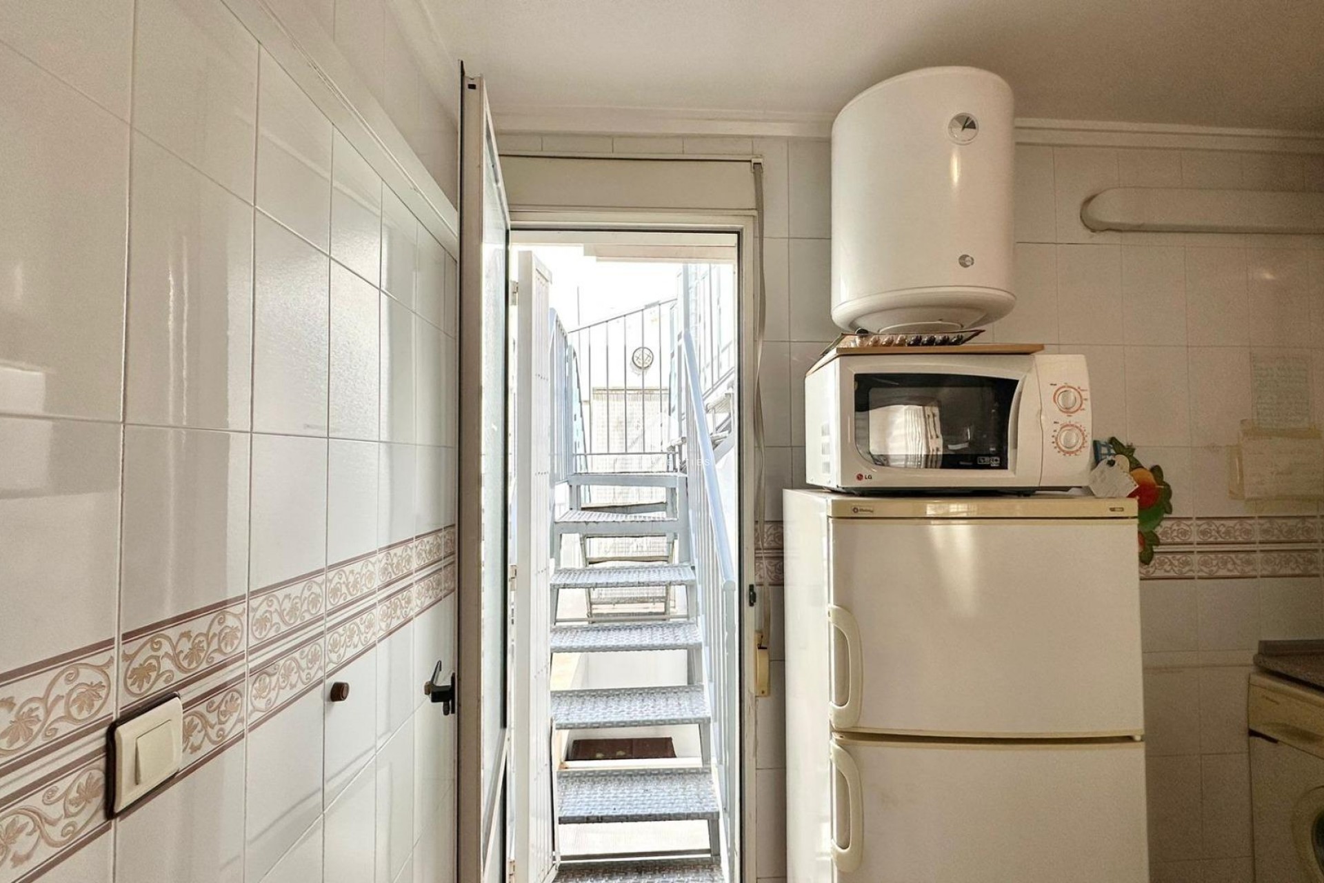 Tweedehands - Bungalow -
Torrevieja - El Limonar