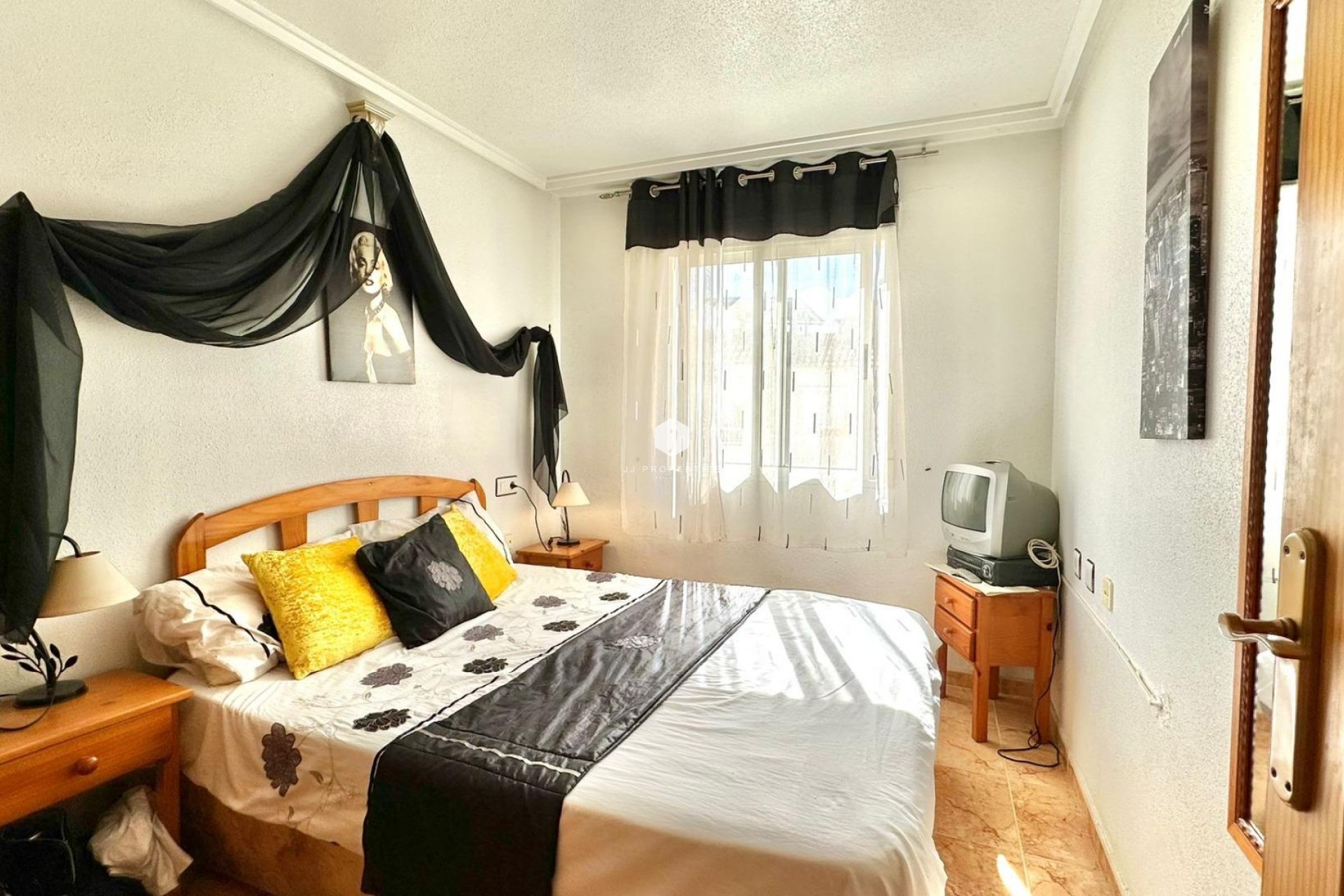 Tweedehands - Bungalow -
Torrevieja - El Limonar