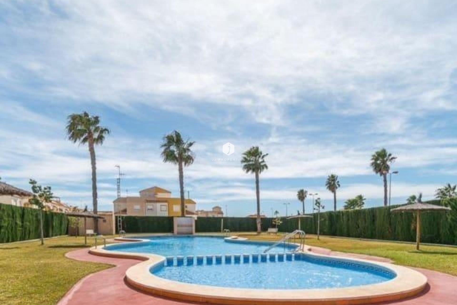 Tweedehands - Bungalow -
Torrevieja - El Limonar