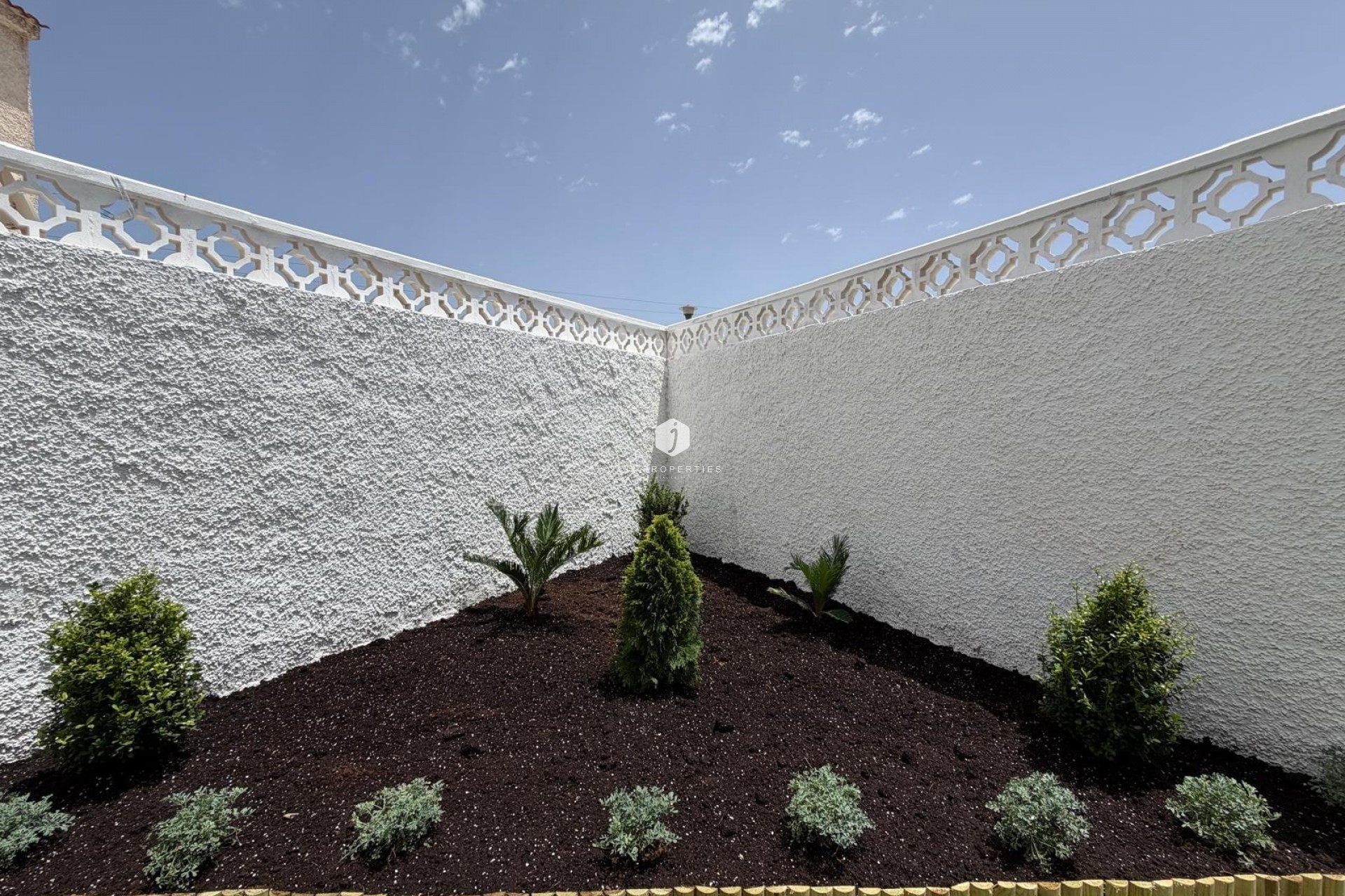 Tweedehands - Bungalow -
Torrevieja - El Limonar