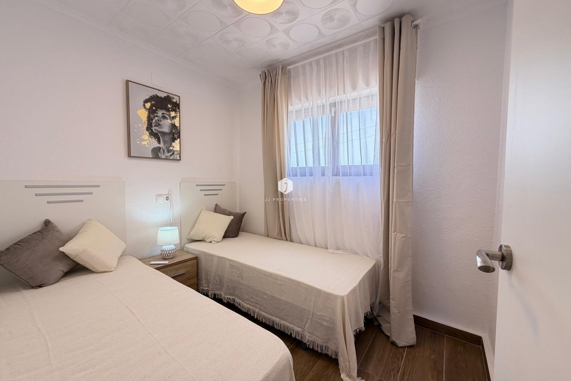 Tweedehands - Bungalow -
Torrevieja - El Limonar