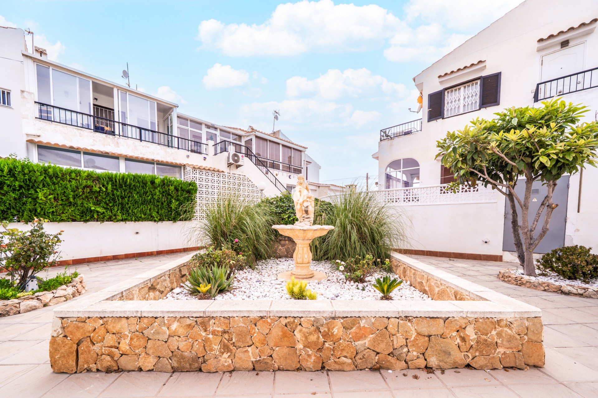 Tweedehands - Bungalow -
Torrevieja - La Mata