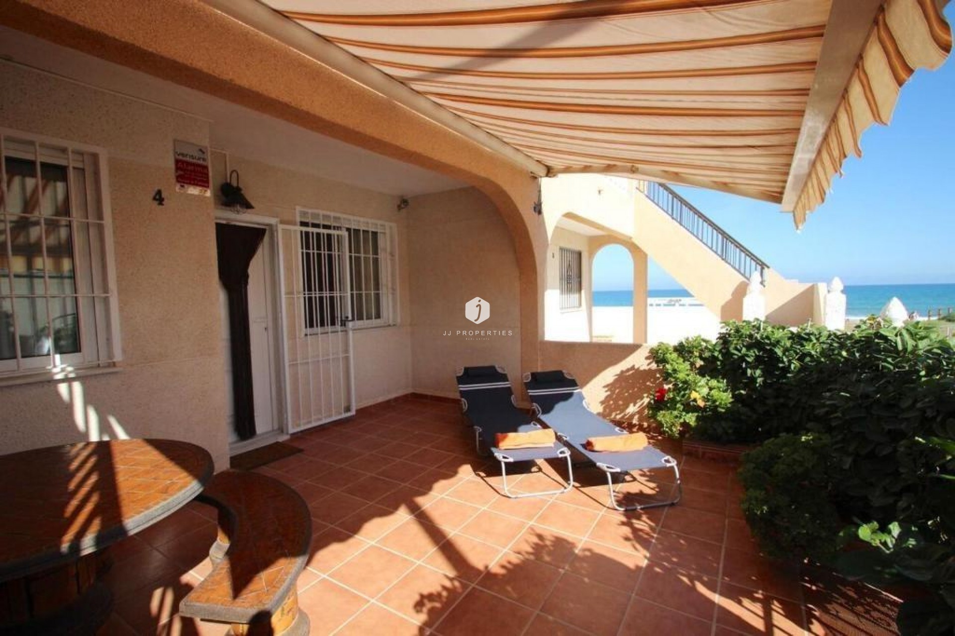 Tweedehands - Bungalow -
Torrevieja - La Mata