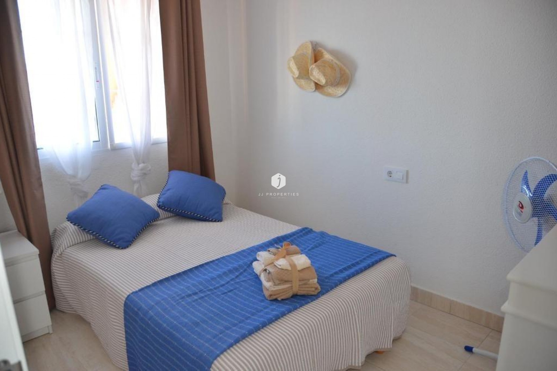 Tweedehands - Bungalow -
Torrevieja - La Mata