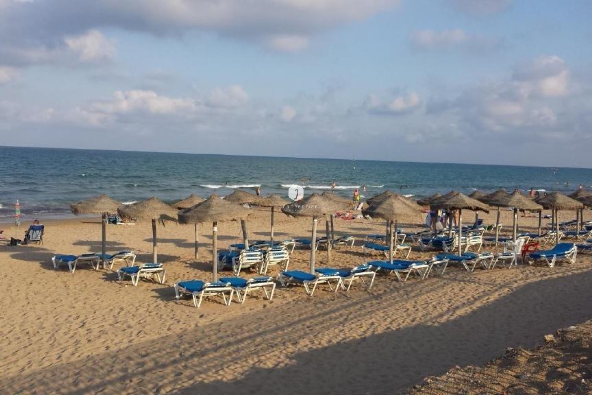 Tweedehands - Bungalow -
Torrevieja - La Mata