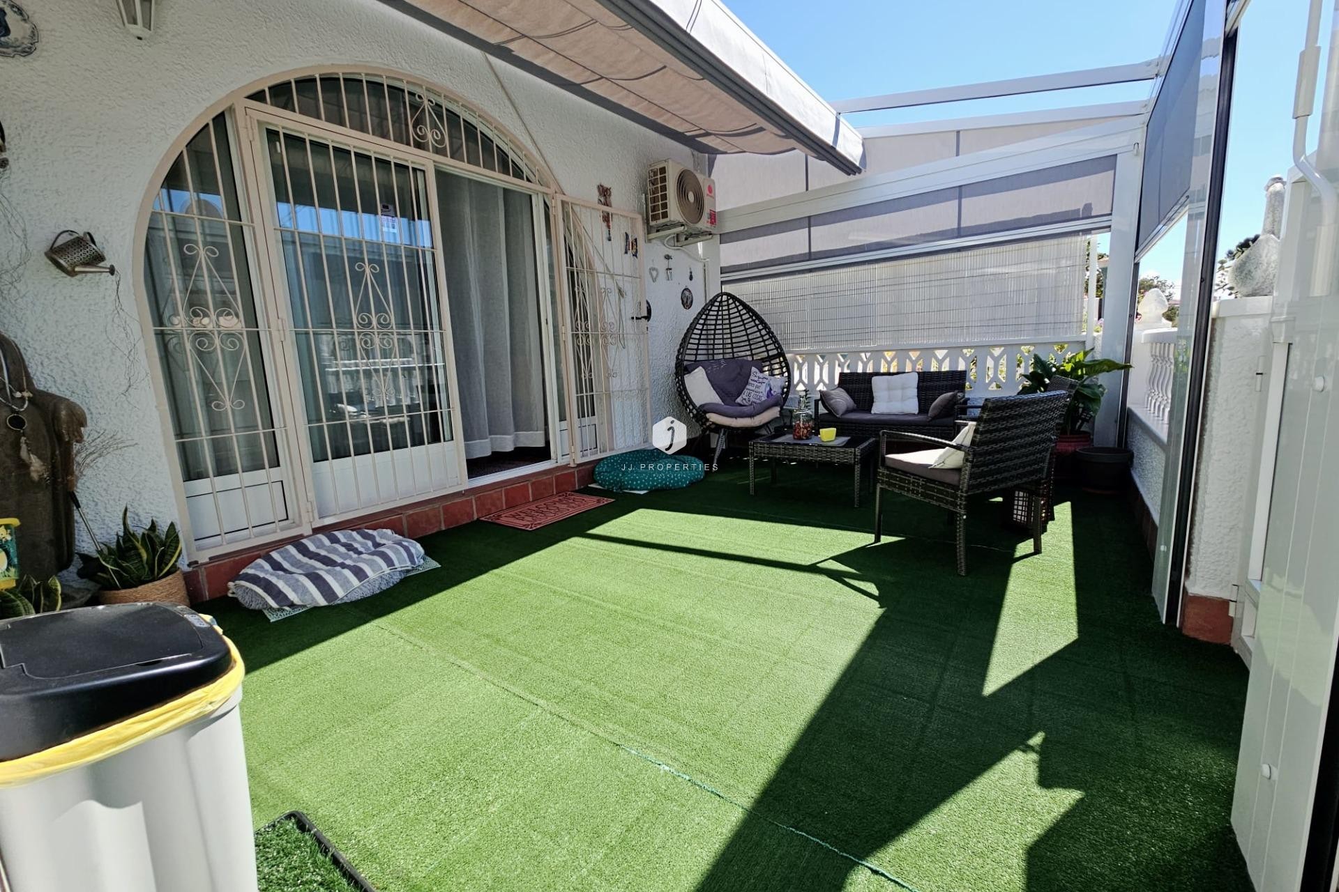 Tweedehands - Bungalow -
Torrevieja - La Siesta - El Salado - Torreta