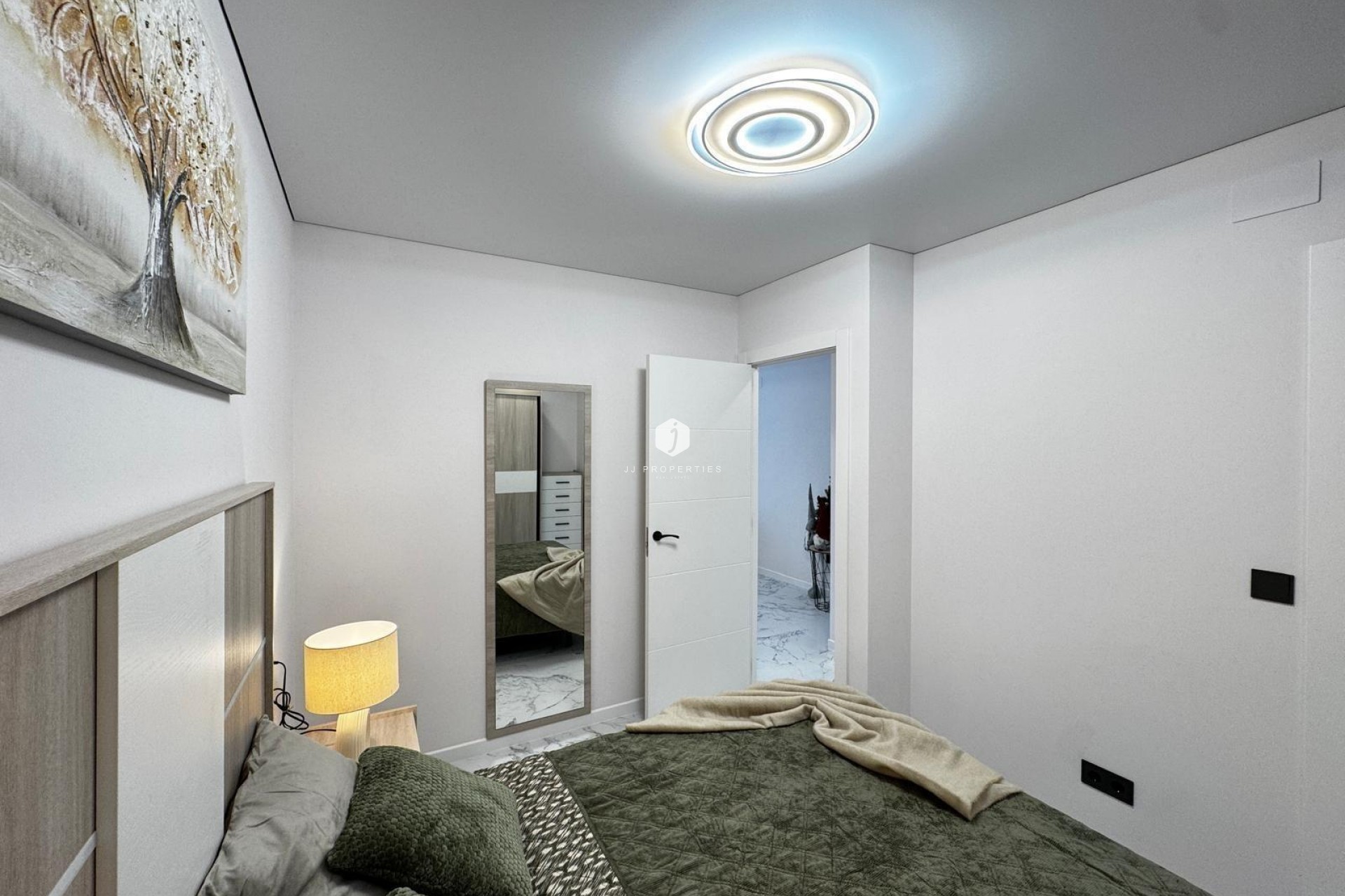 Tweedehands - Bungalow -
Torrevieja - La Siesta - El Salado - Torreta