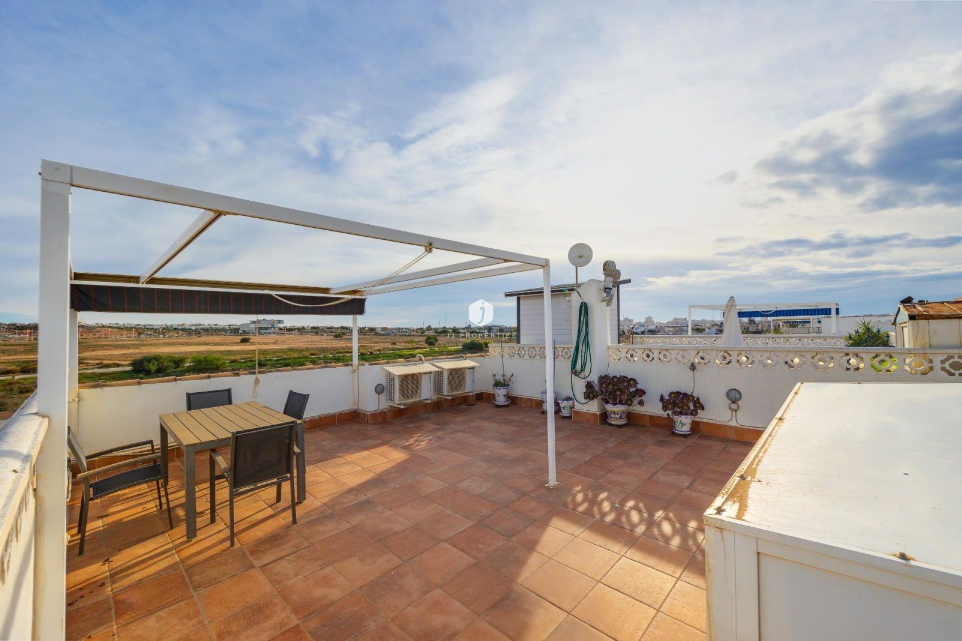 Tweedehands - Bungalow -
Torrevieja - La Siesta - El Salado - Torreta