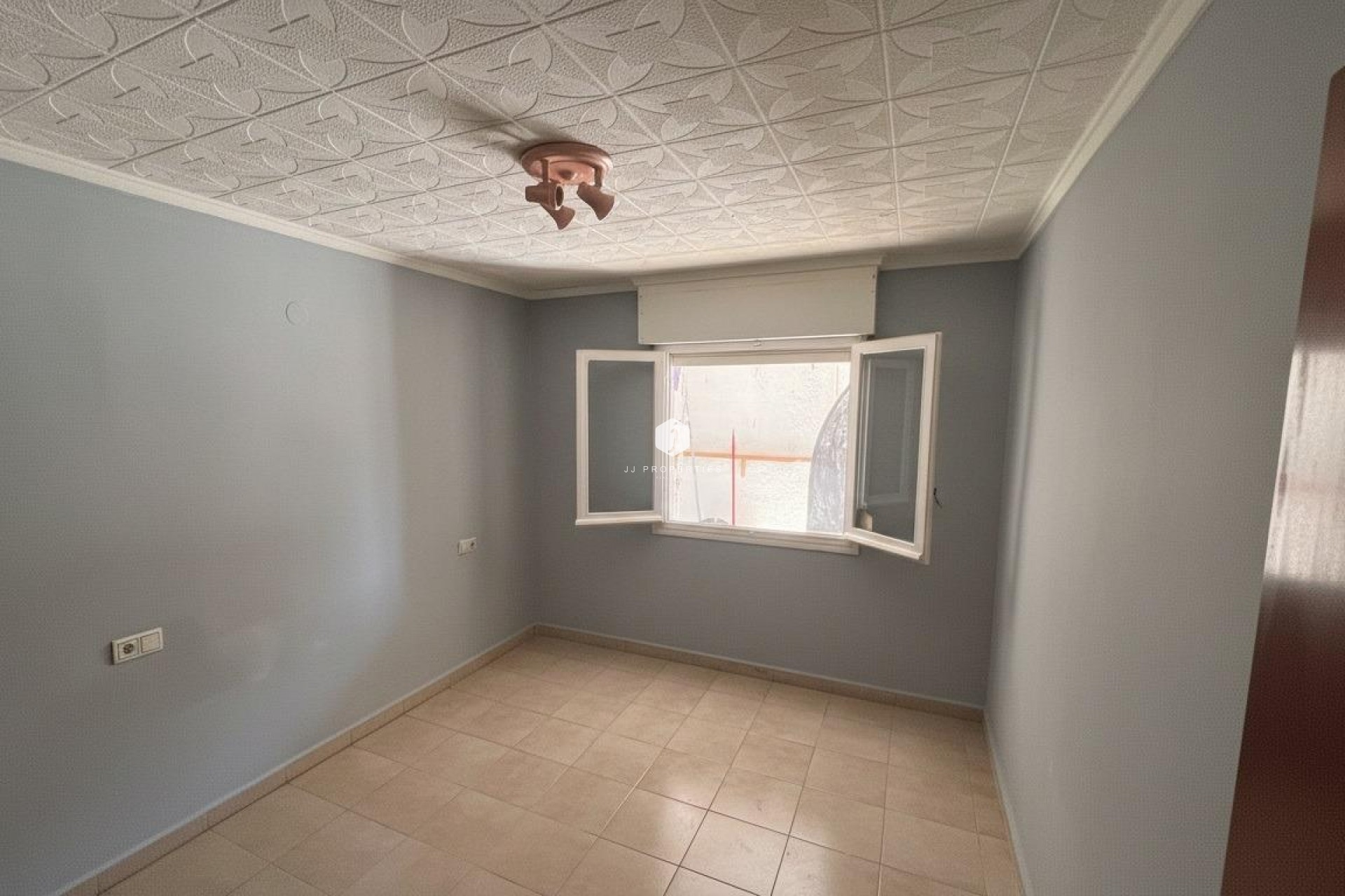 Tweedehands - Bungalow -
Torrevieja - La Siesta - El Salado - Torreta