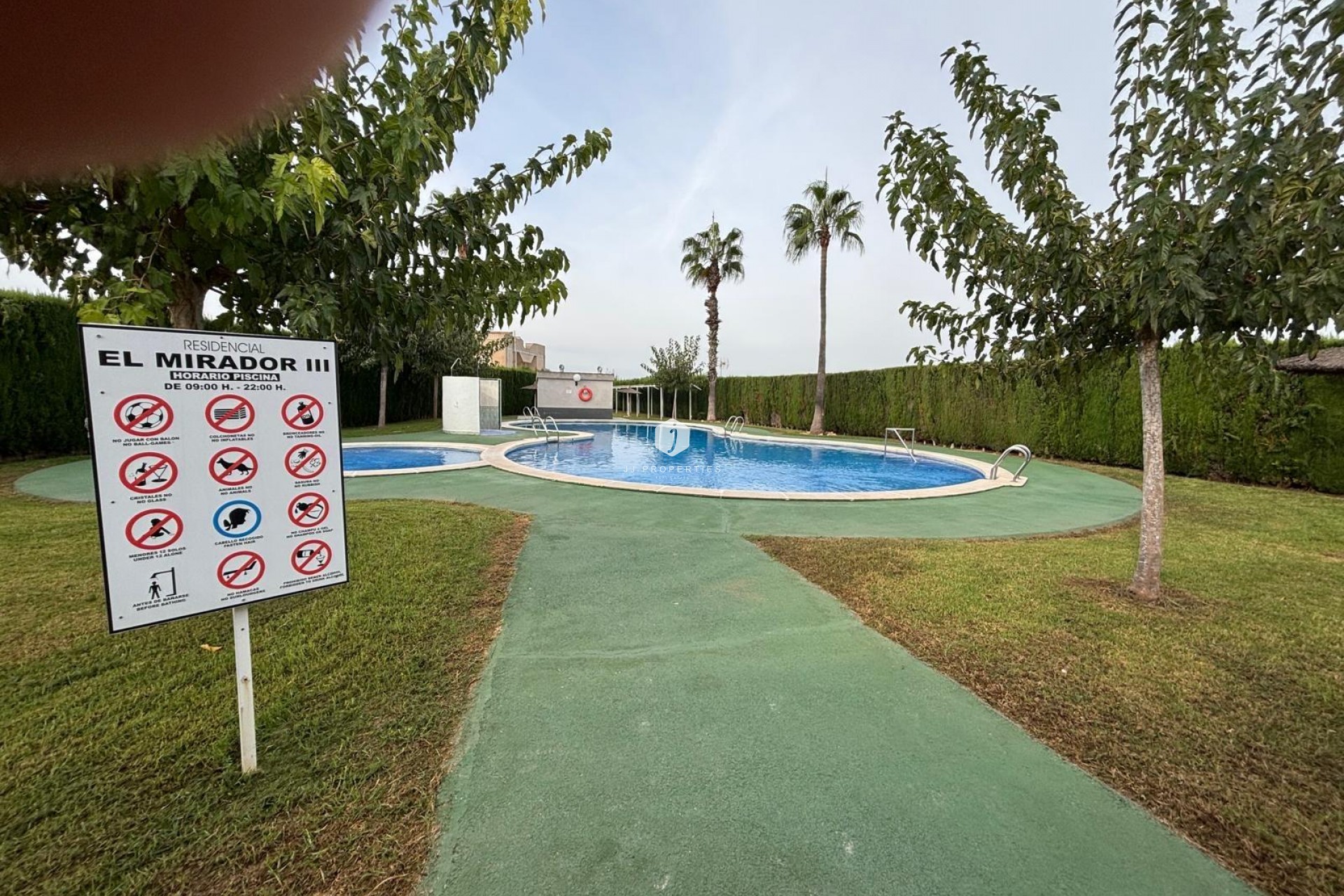 Tweedehands - Bungalow -
Torrevieja - La Siesta - El Salado - Torreta