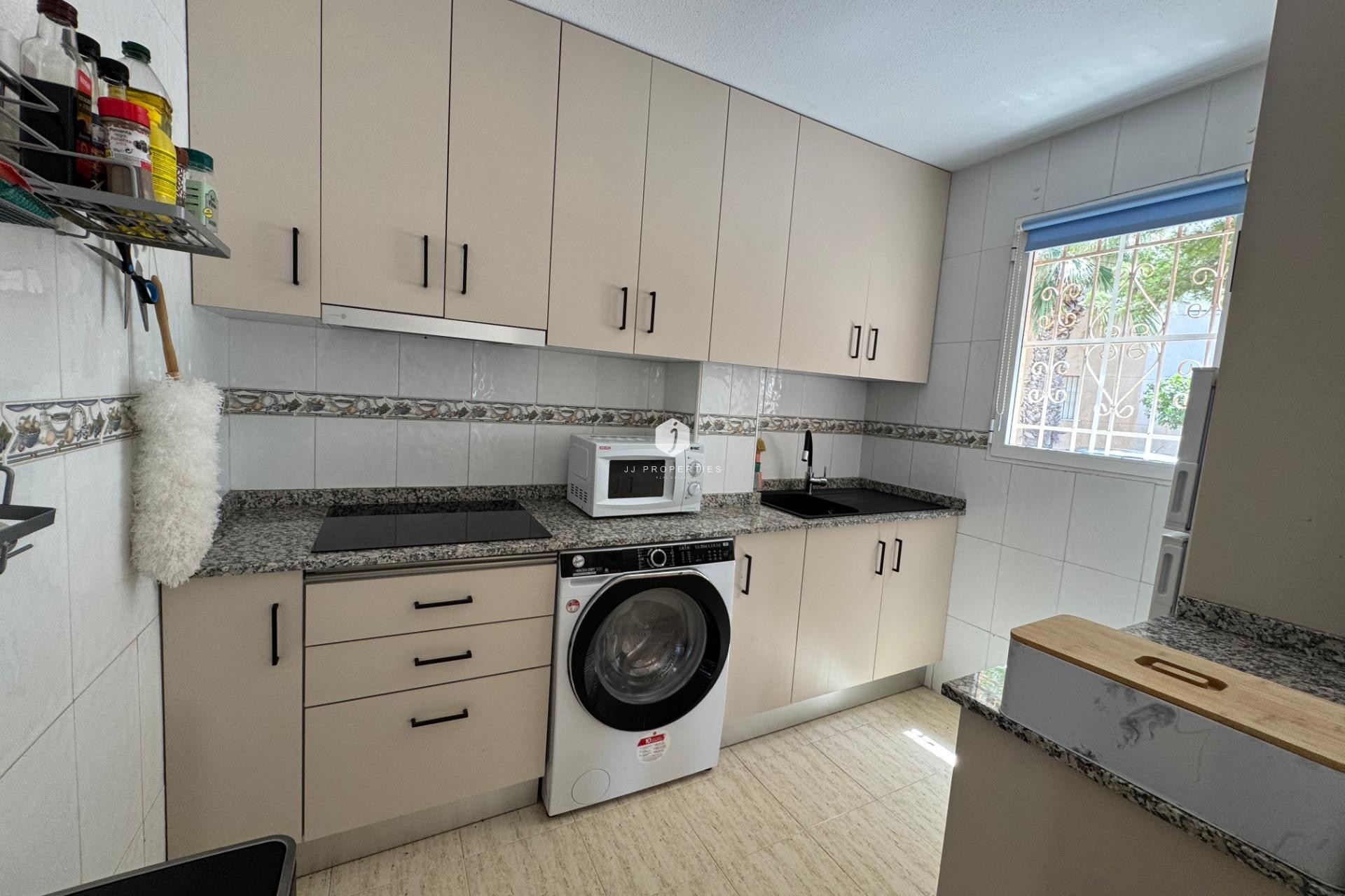 Tweedehands - Bungalow -
Torrevieja - La Siesta - El Salado - Torreta