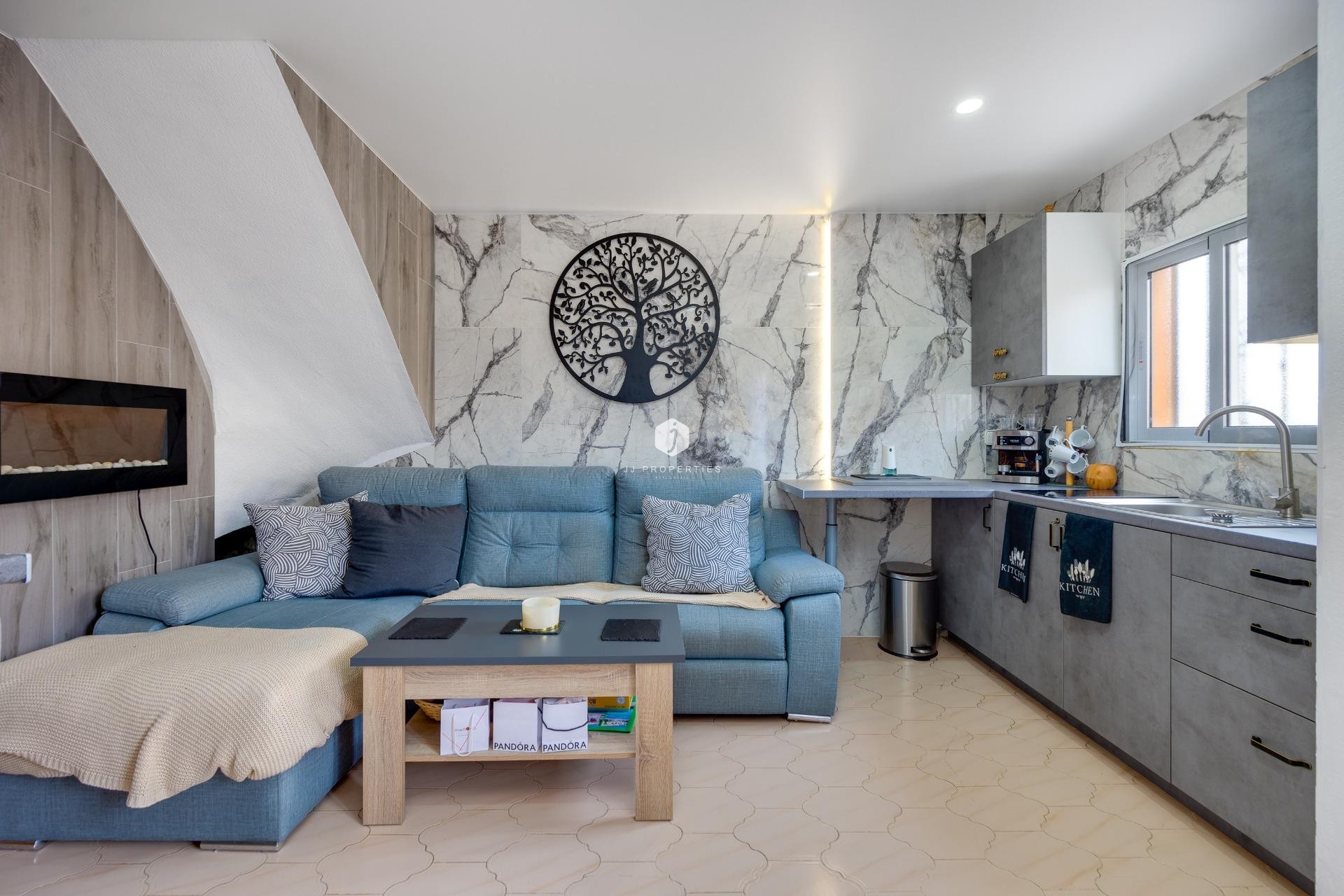 Tweedehands - Bungalow -
Torrevieja - La Siesta - El Salado - Torreta