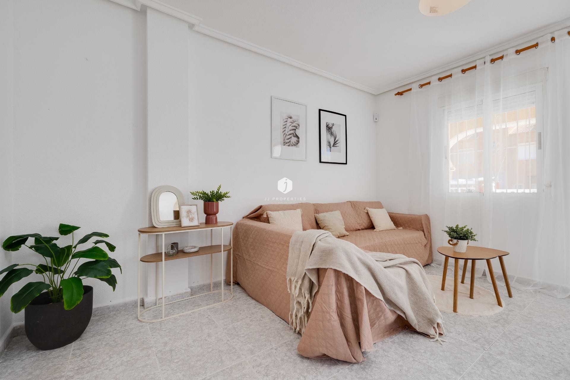 Tweedehands - Bungalow -
Torrevieja - Los Frutales