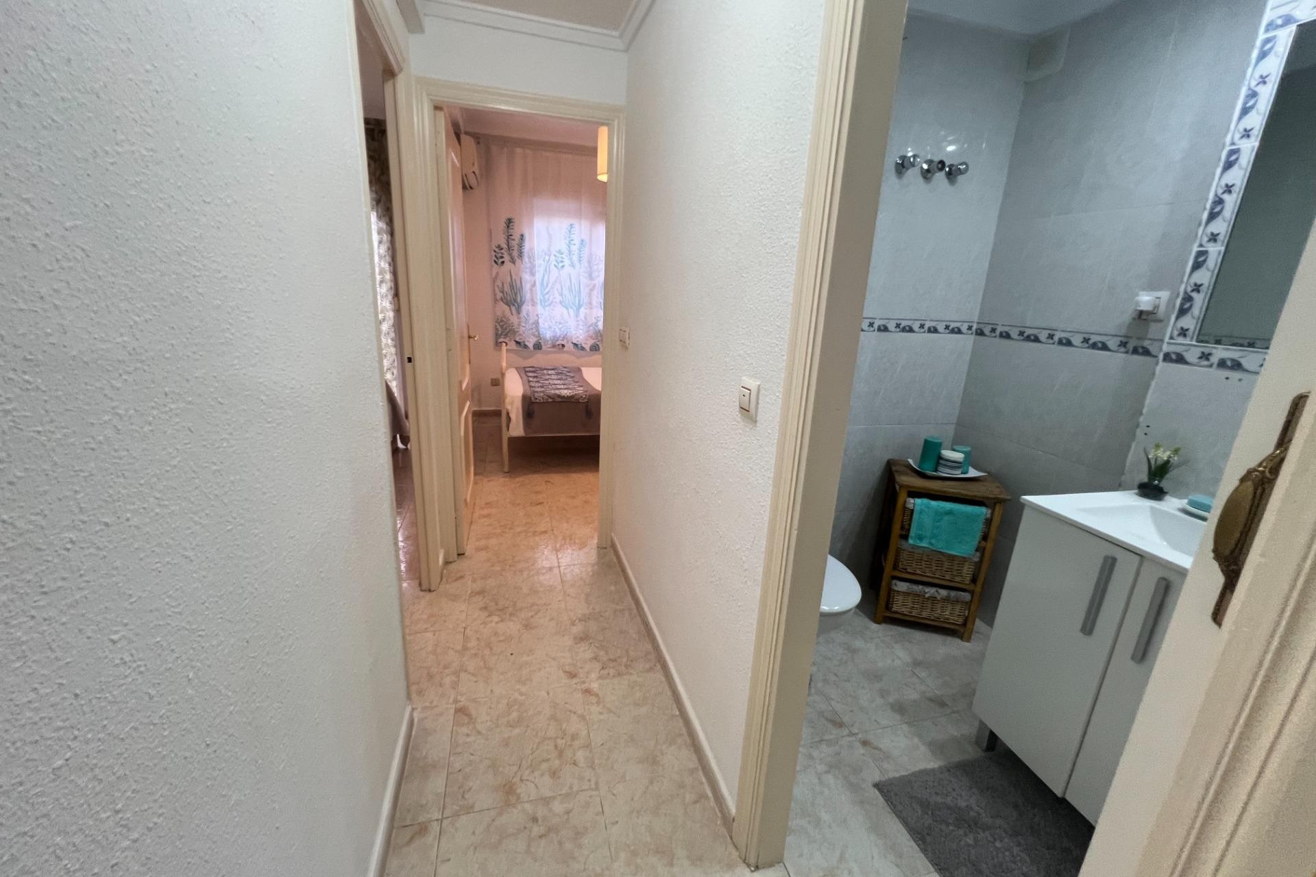 Tweedehands - Bungalow -
Torrevieja - Nueva Torrevieja