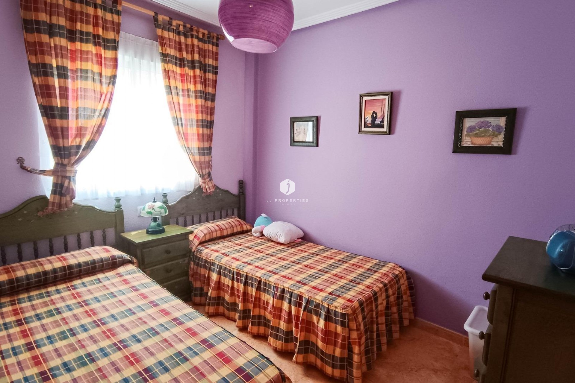 Tweedehands - Bungalow -
Torrevieja - Parque Acuático - Sector 25