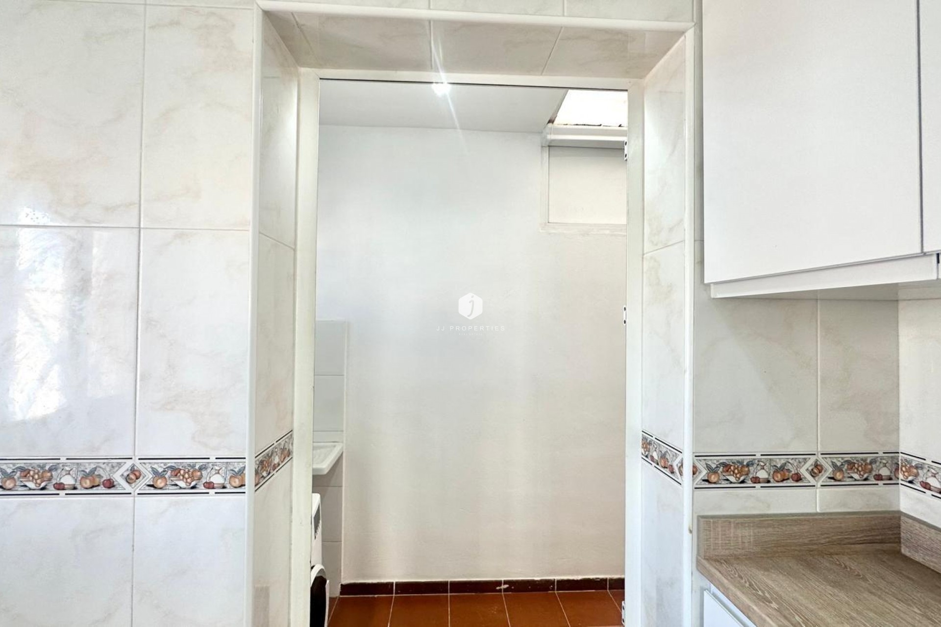 Tweedehands - Bungalow -
Torrevieja - Playa de los Locos