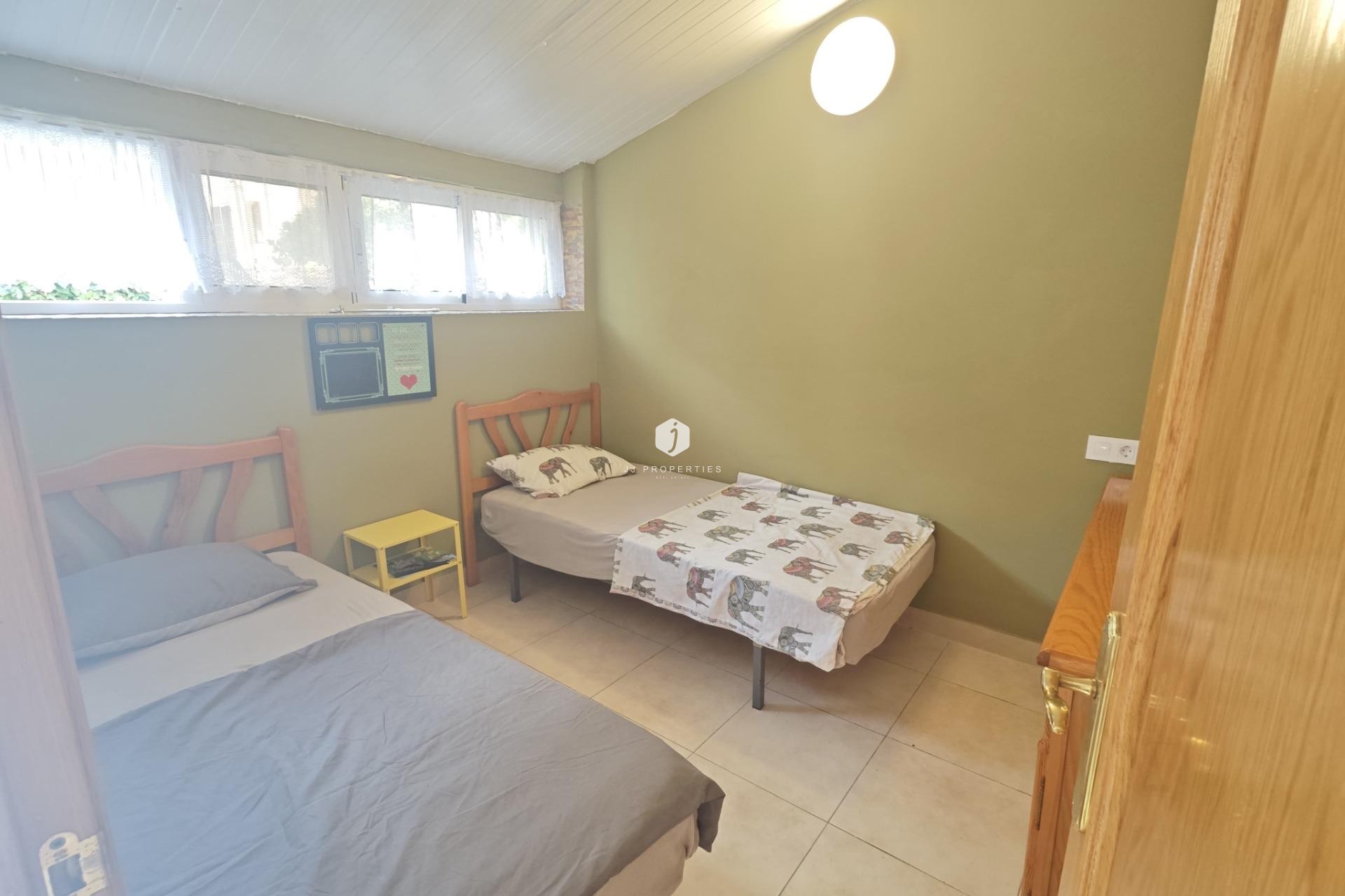 Tweedehands - Bungalow -
Torrevieja - Playa del Cura