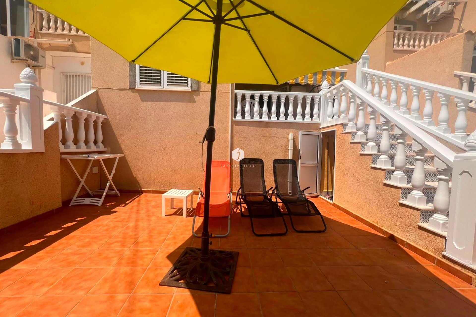Tweedehands - Bungalow -
Torrevieja - Torrejón