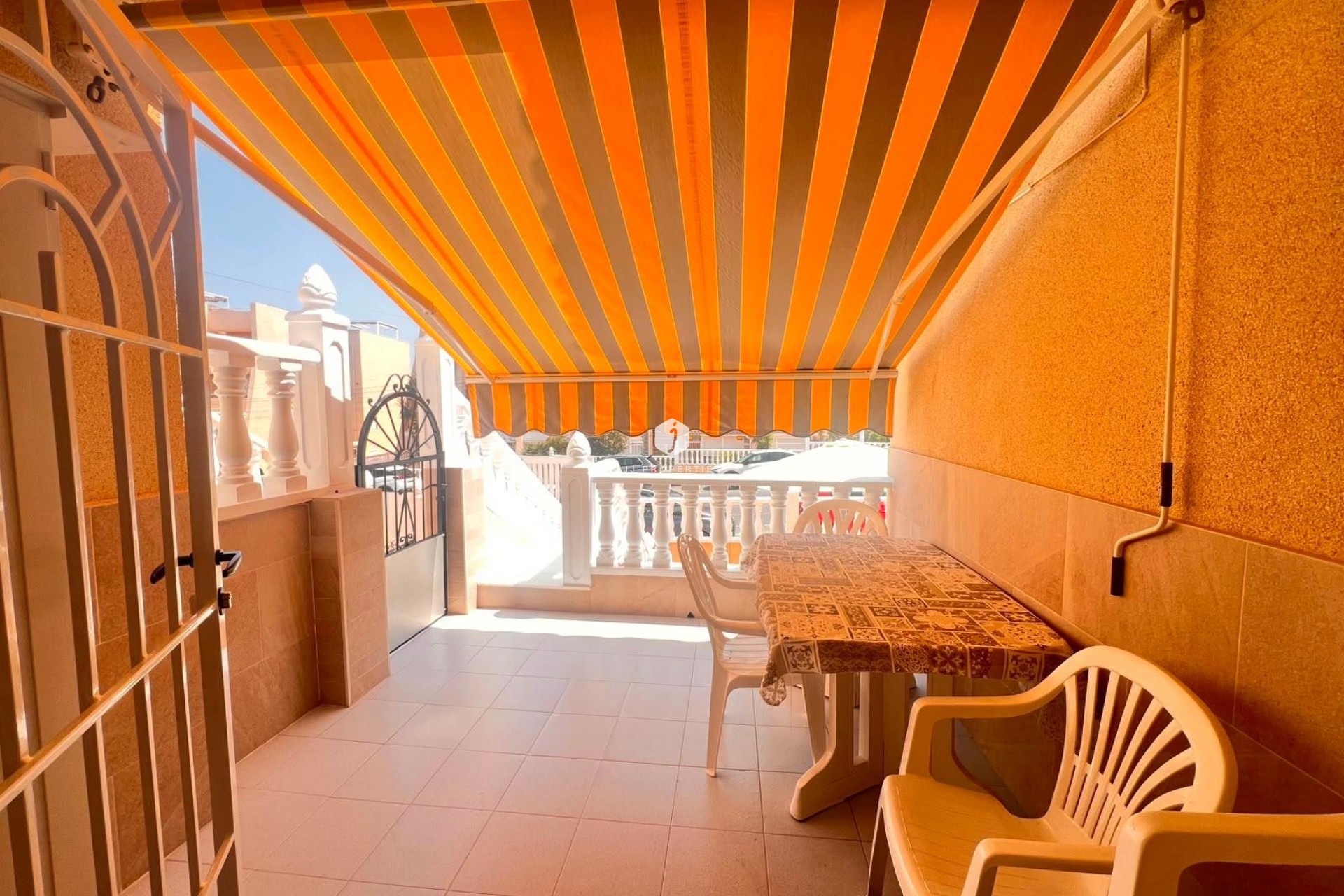 Tweedehands - Bungalow -
Torrevieja - Torrejón