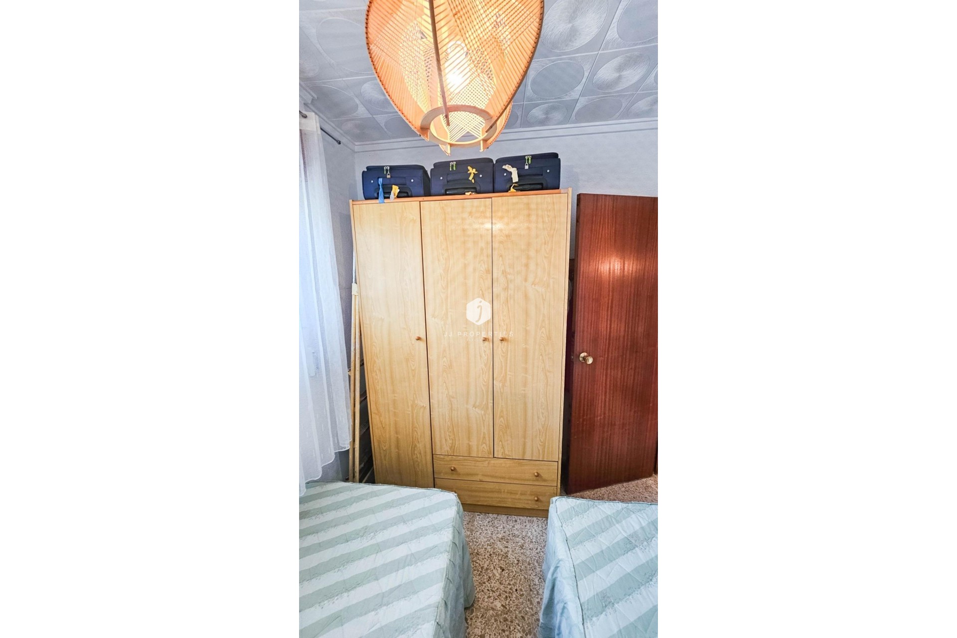 Tweedehands - Bungalow -
Torrevieja - Torretas