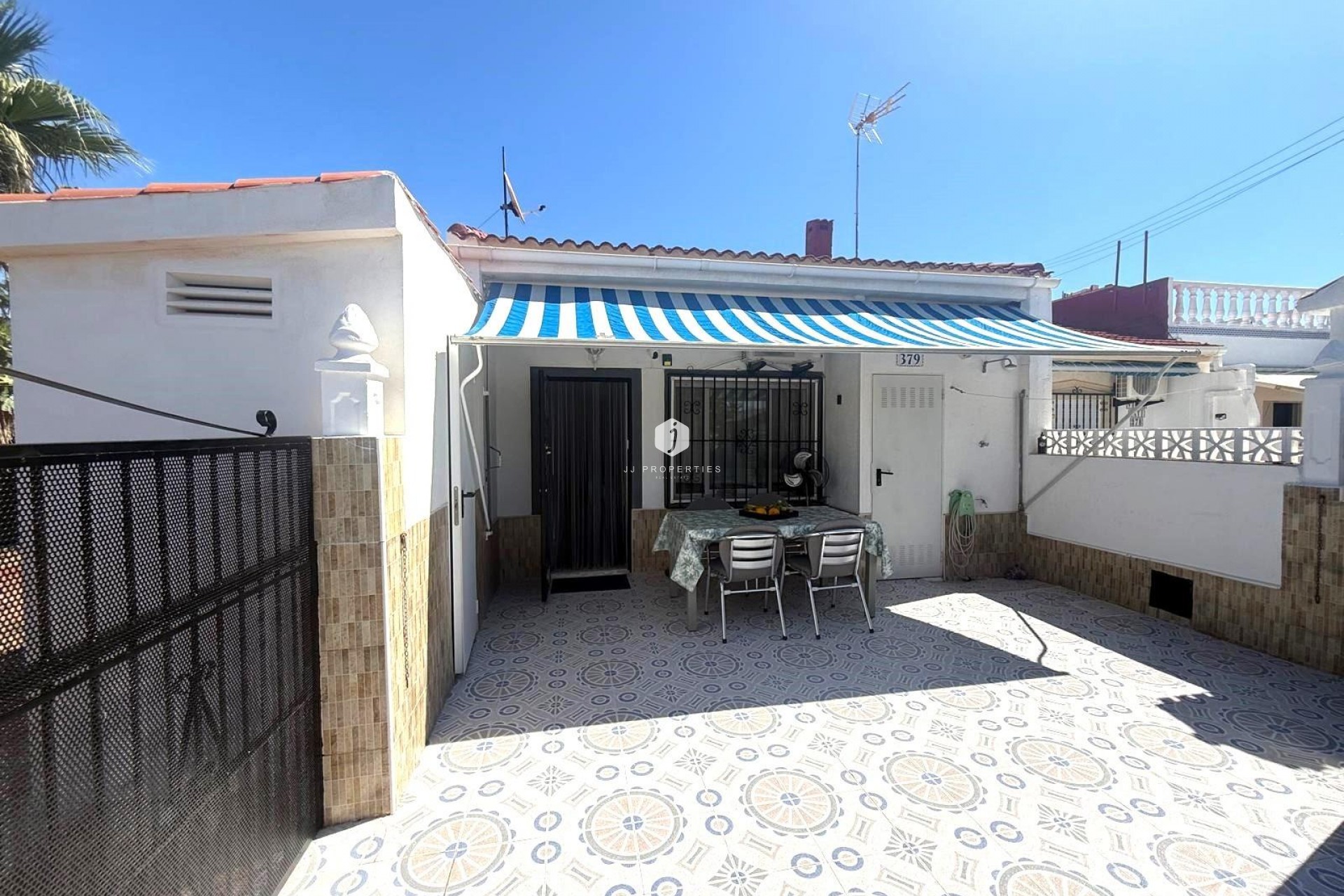 Tweedehands - Bungalow -
Torrevieja - Torretas