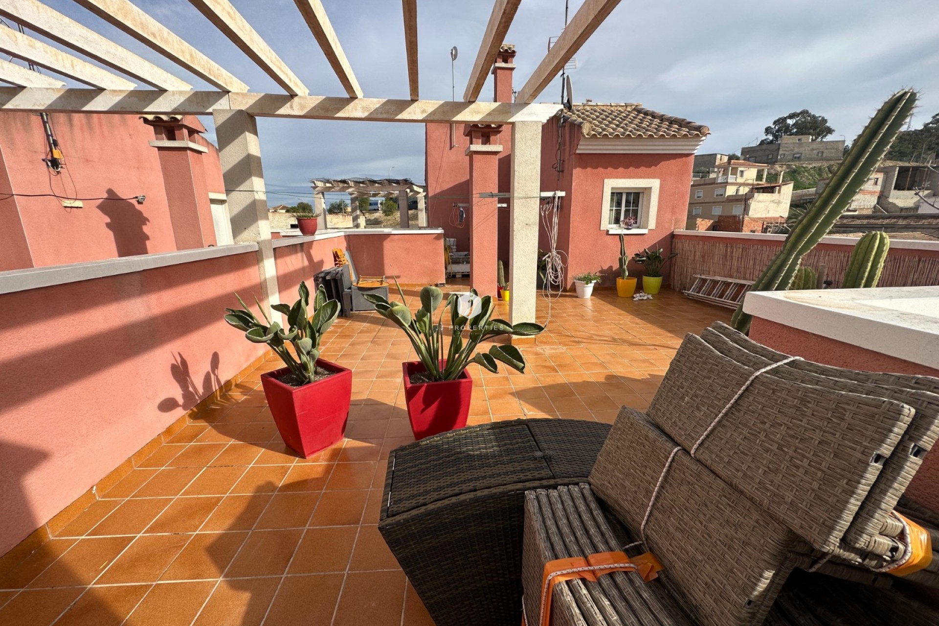 Tweedehands - Chalet -
Bigastro - Inland