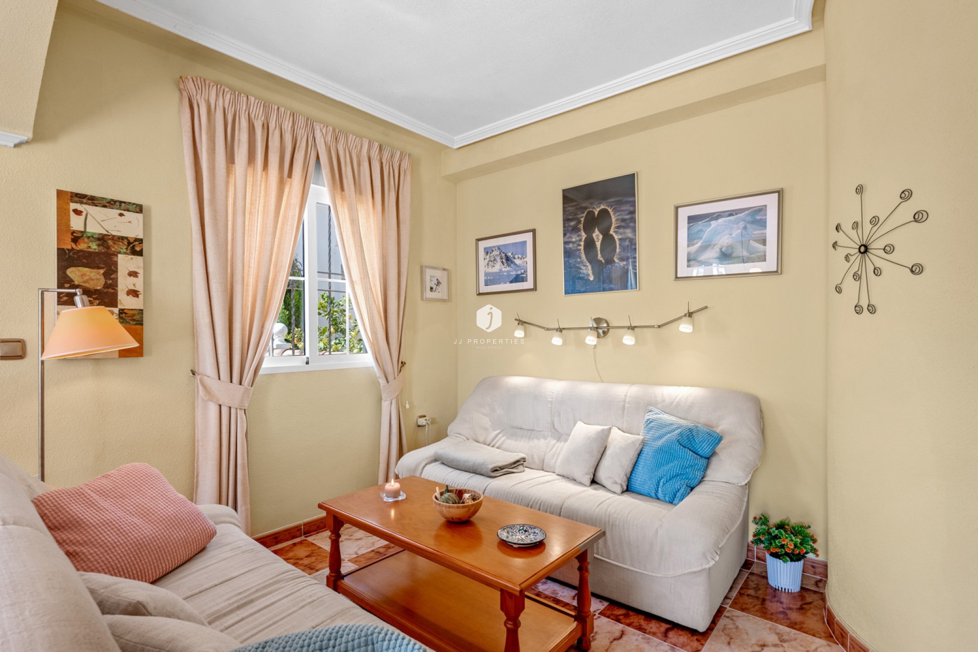Tweedehands - Chalet -
Cabo Roig - Costa Blanca