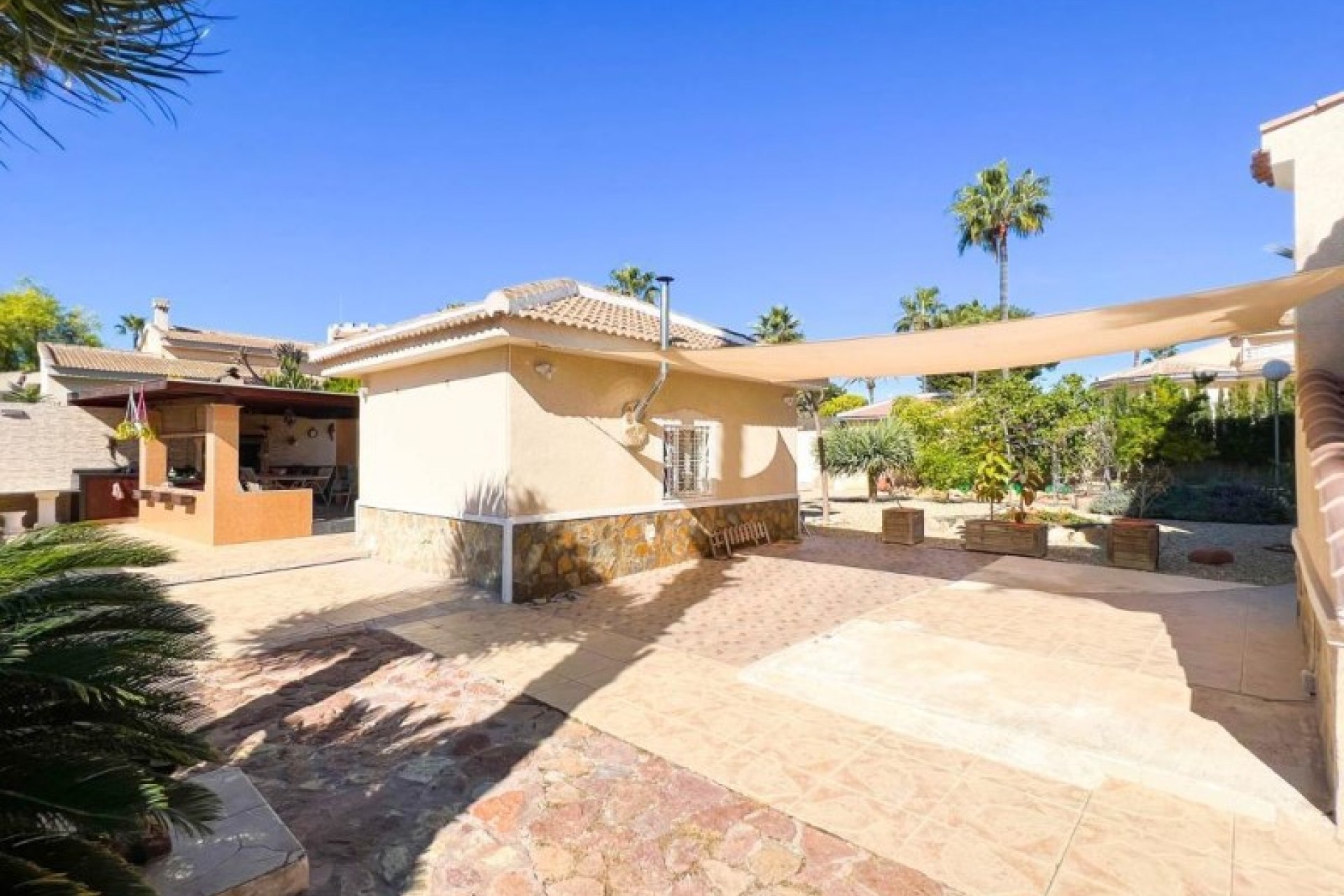 Tweedehands - Chalet -
Ciudad Quesada - Costa Blanca