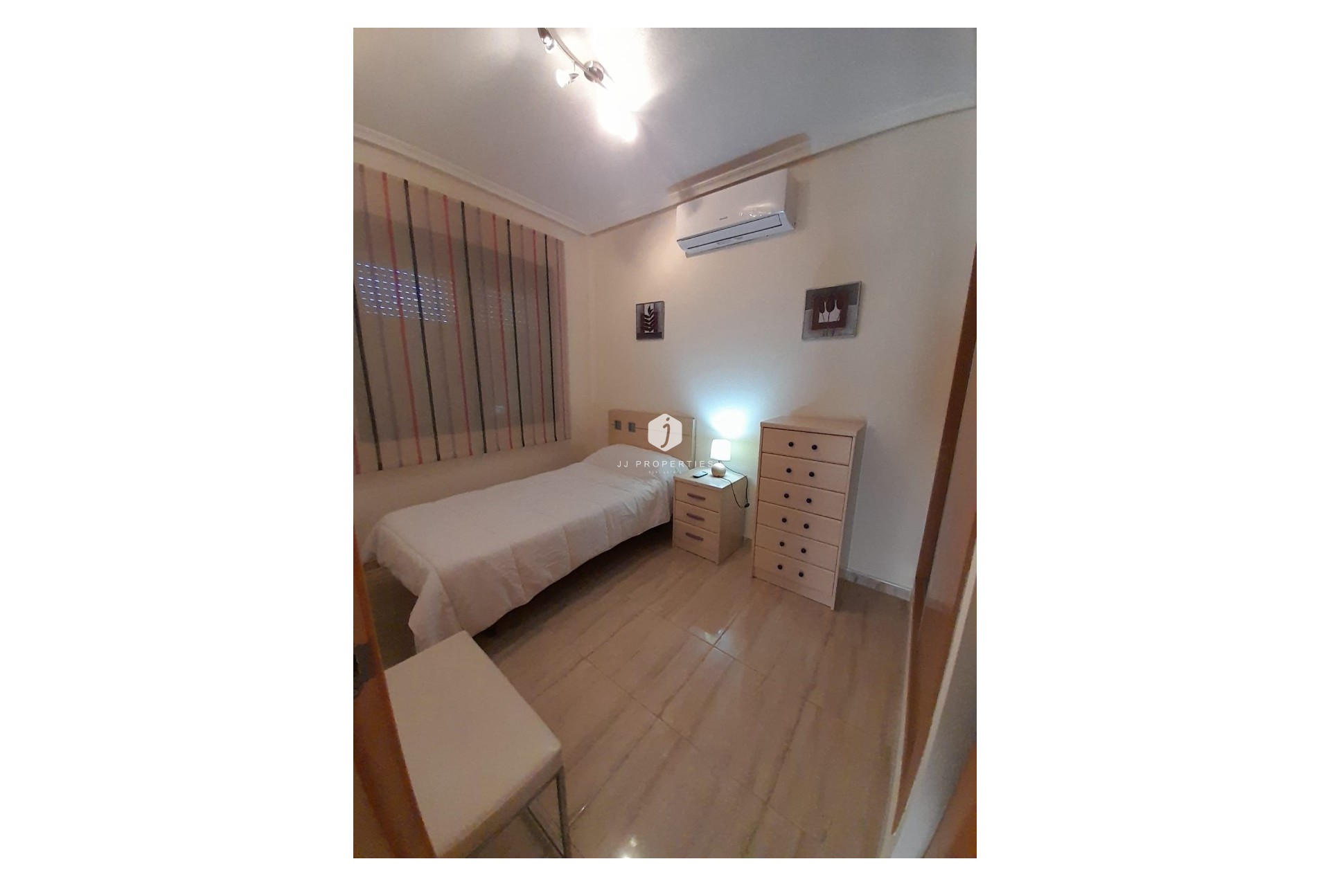 Tweedehands - Chalet -
Ciudad Quesada - Costa Blanca