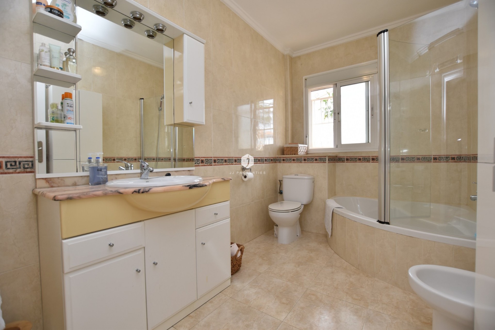 Tweedehands - Chalet -
Ciudad Quesada - Costa Blanca