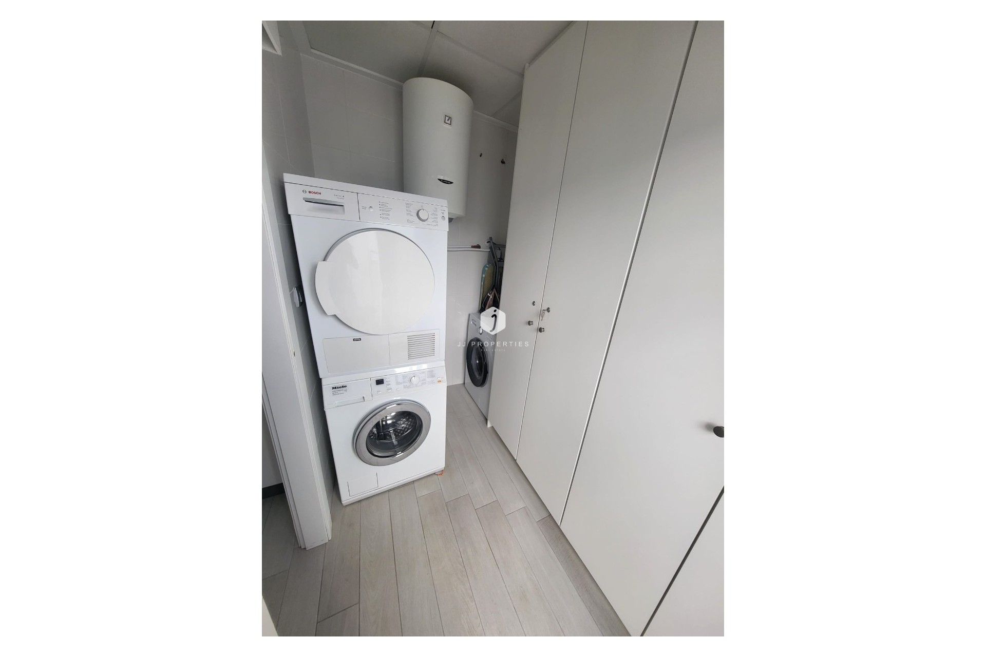 Tweedehands - Chalet -
Daya Vieja - Costa Blanca