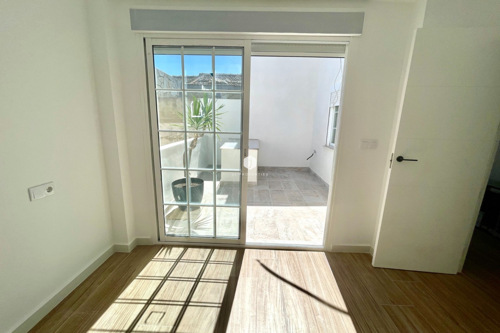 Tweedehands - Chalet -
Daya Vieja - Costa Blanca