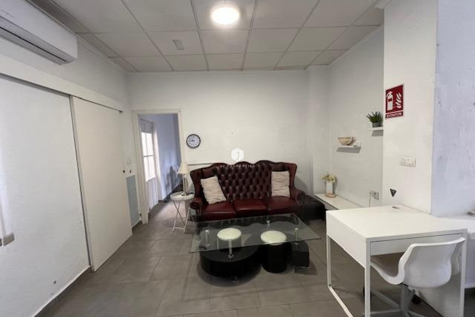 Tweedehands - Chalet -
Dolores - Centro