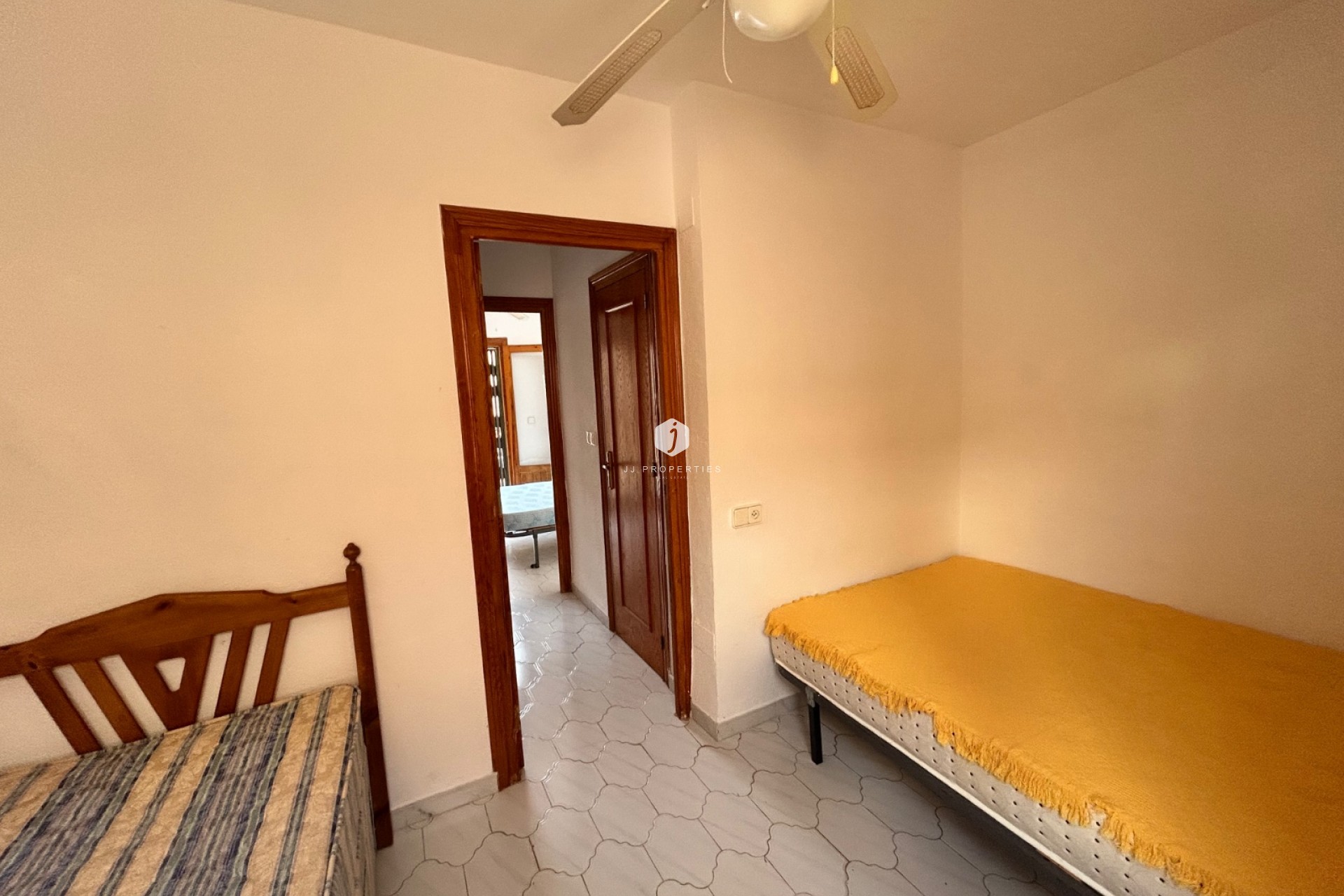 Tweedehands - Chalet -
El Chaparral - Inland